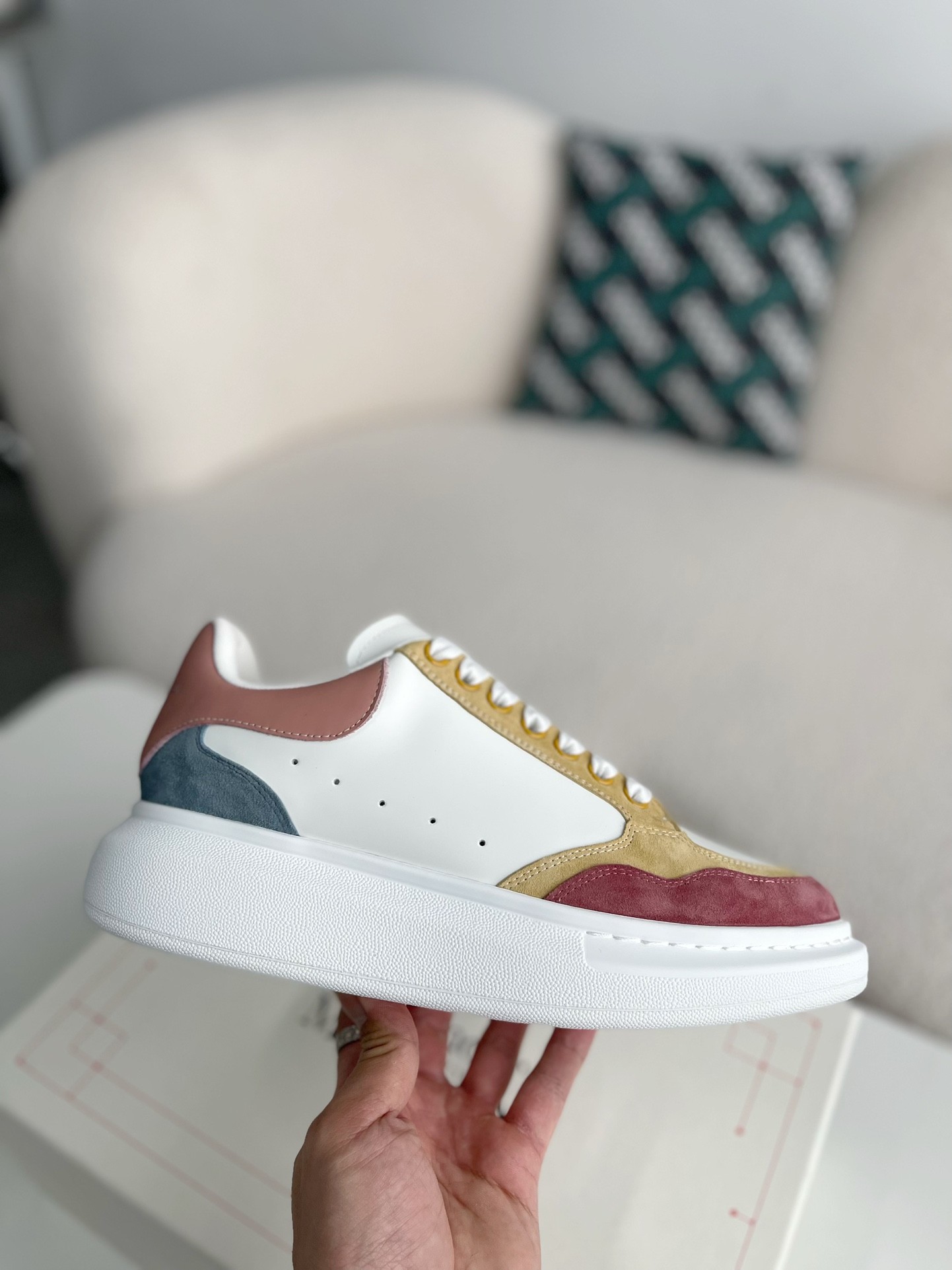 「#2401」Alexander McQueen MQ Jelly Tail Sneakers - Image 6