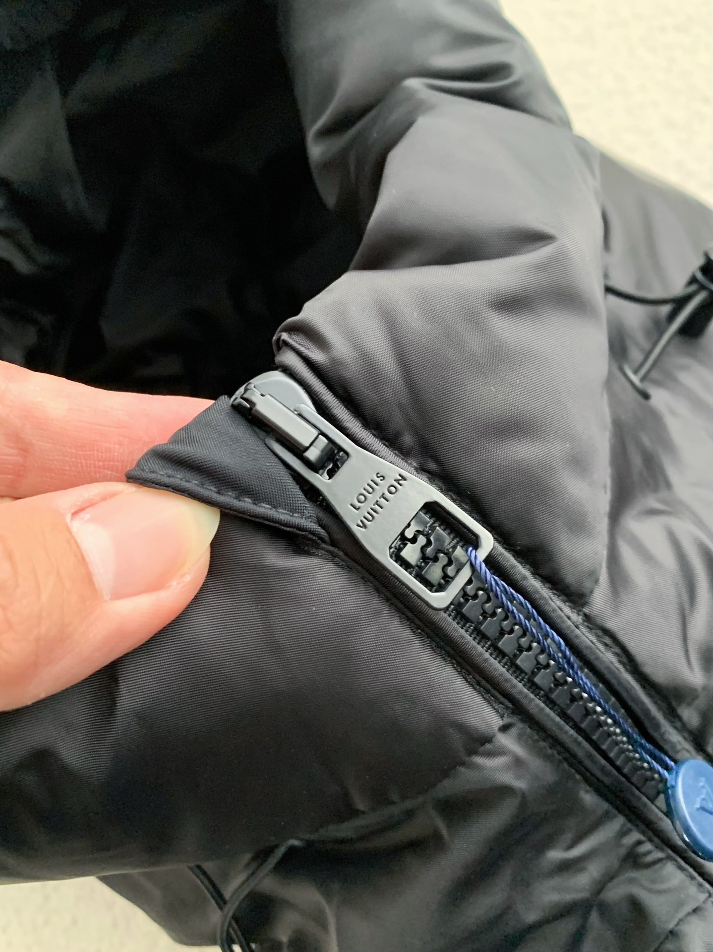 「#2480」Louis Vuitton logo labeled down jacket - Image 5