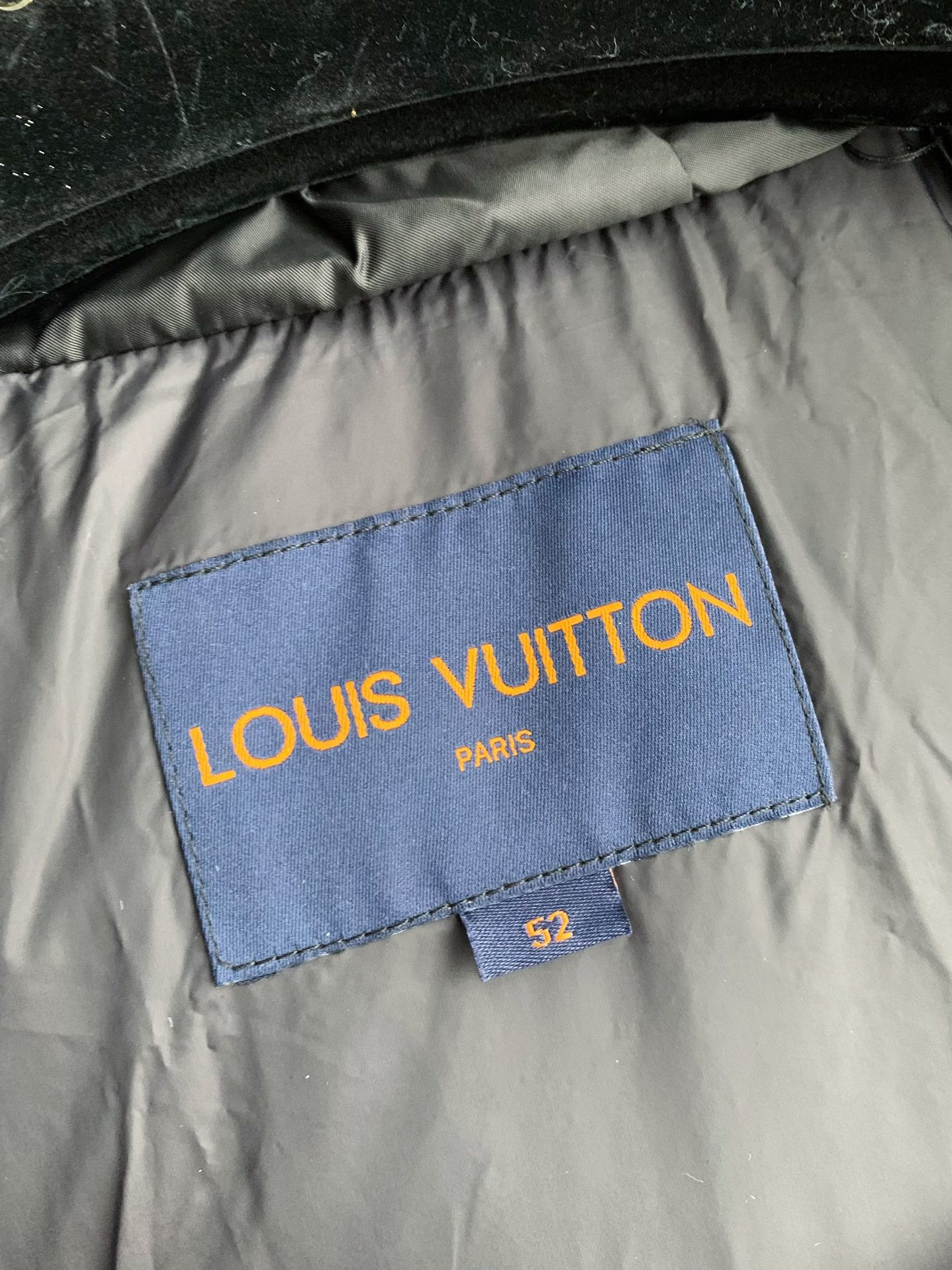 「#2480」Louis Vuitton logo labeled down jacket - Image 10