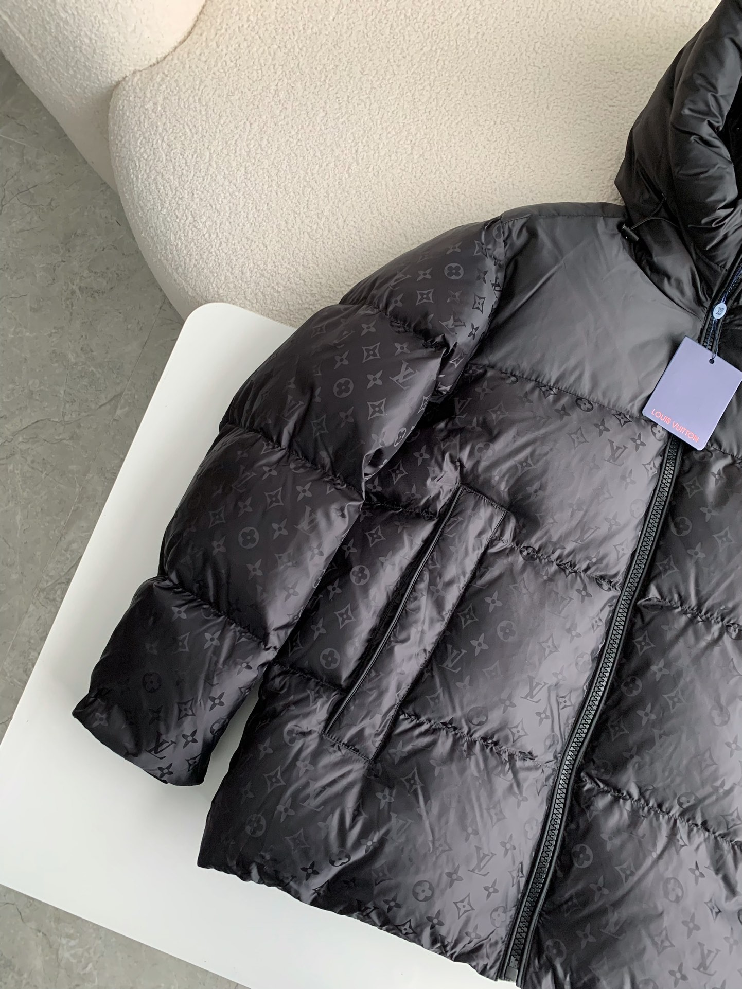 「#2480」Louis Vuitton logo labeled down jacket - Image 2