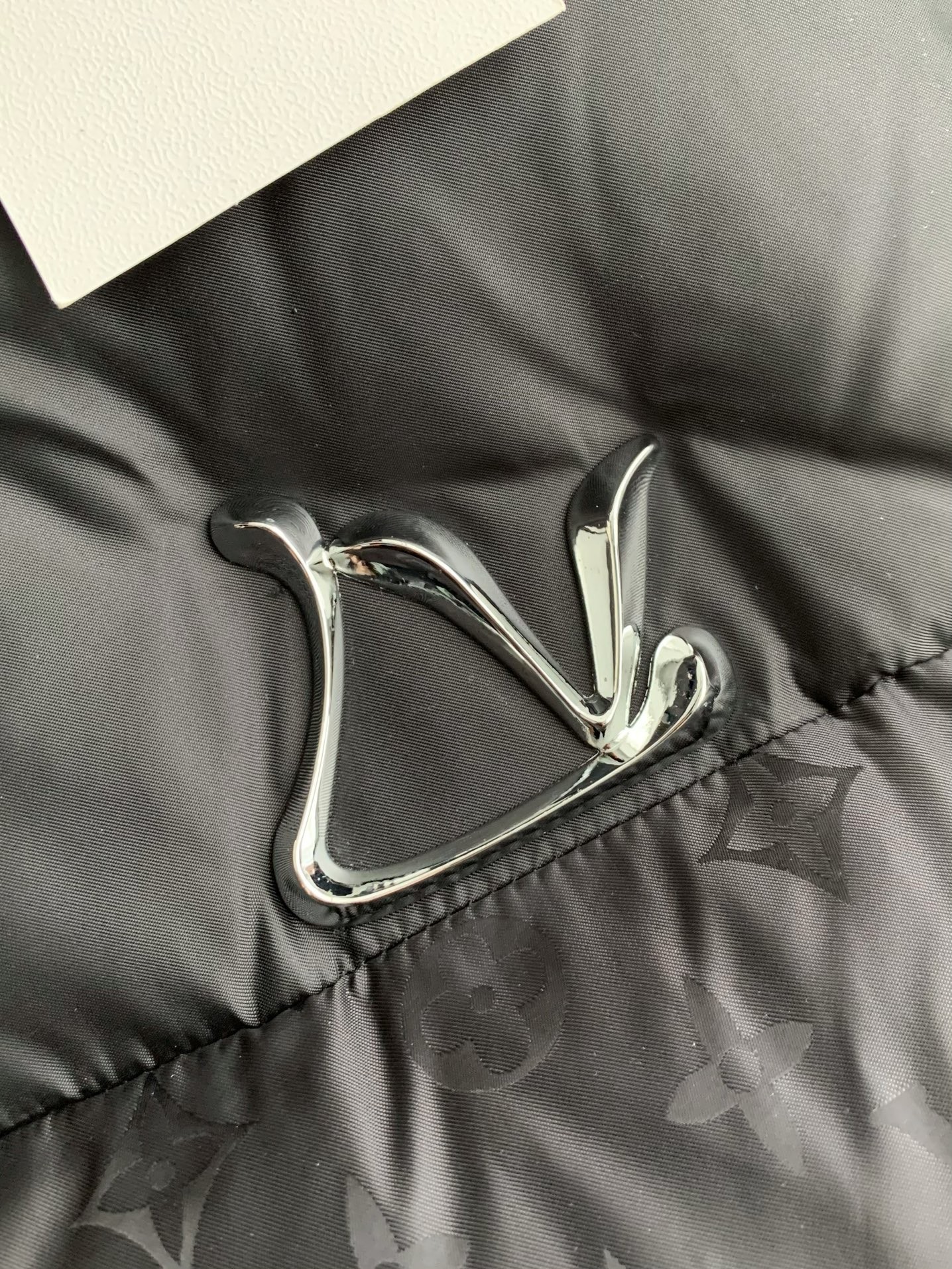「#2480」Louis Vuitton logo labeled down jacket - Image 7