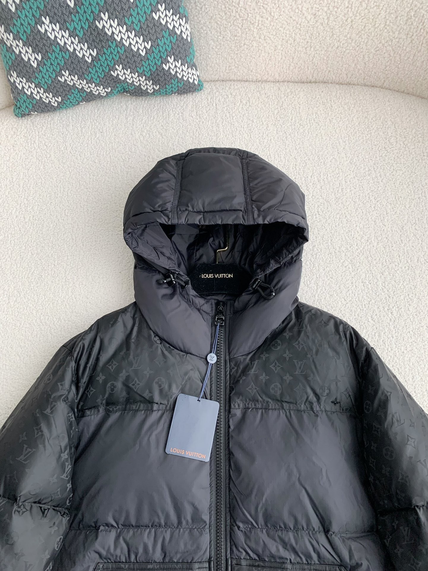 「#895」LOUIS VUITTON LOGO Down Jacket - Image 3