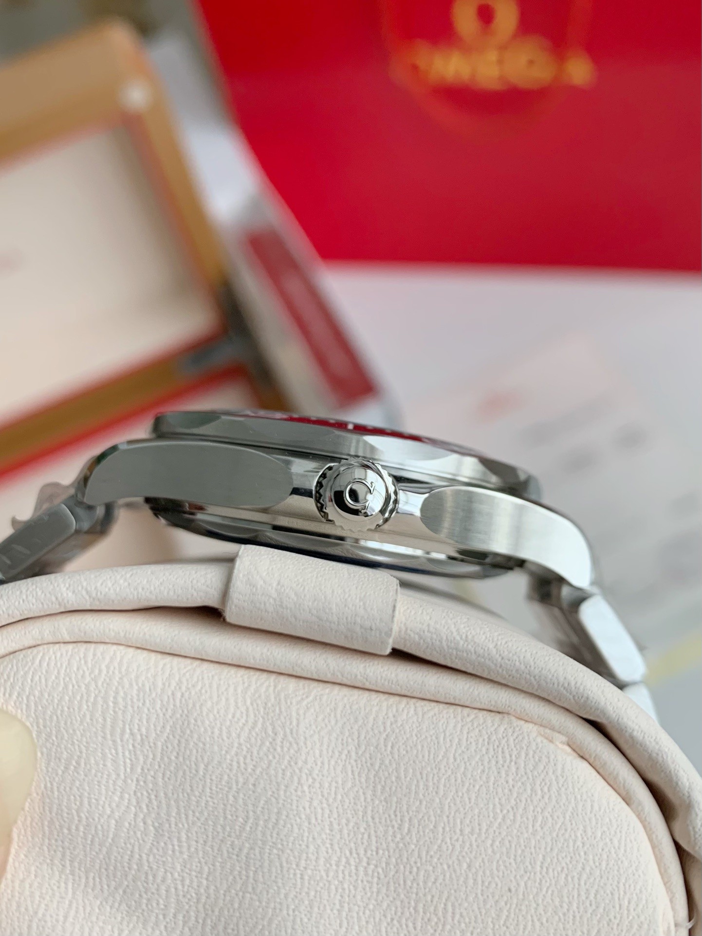 「#2485」Omega Seahorse Series 300-meter dive wristwatch,43.5mm - Image 4