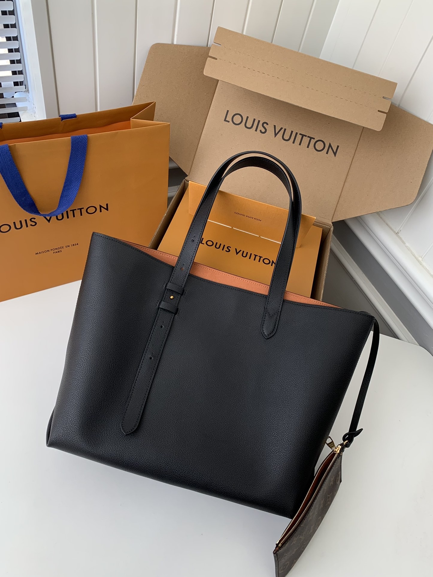 「#2502」Louis Vuitton Low Key Cabas Mid -number Handbag M25343 Size: 30*14*47cm - Image 7