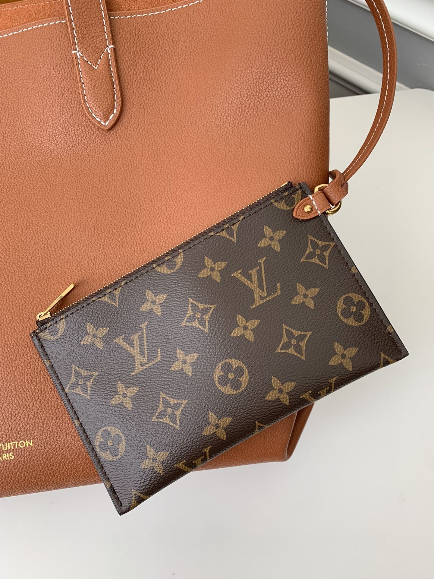 「#2503」Louis Vuitton Low Key Cabas Mid -number Handbag M25343 Size: 30*14*47cm - Image 6