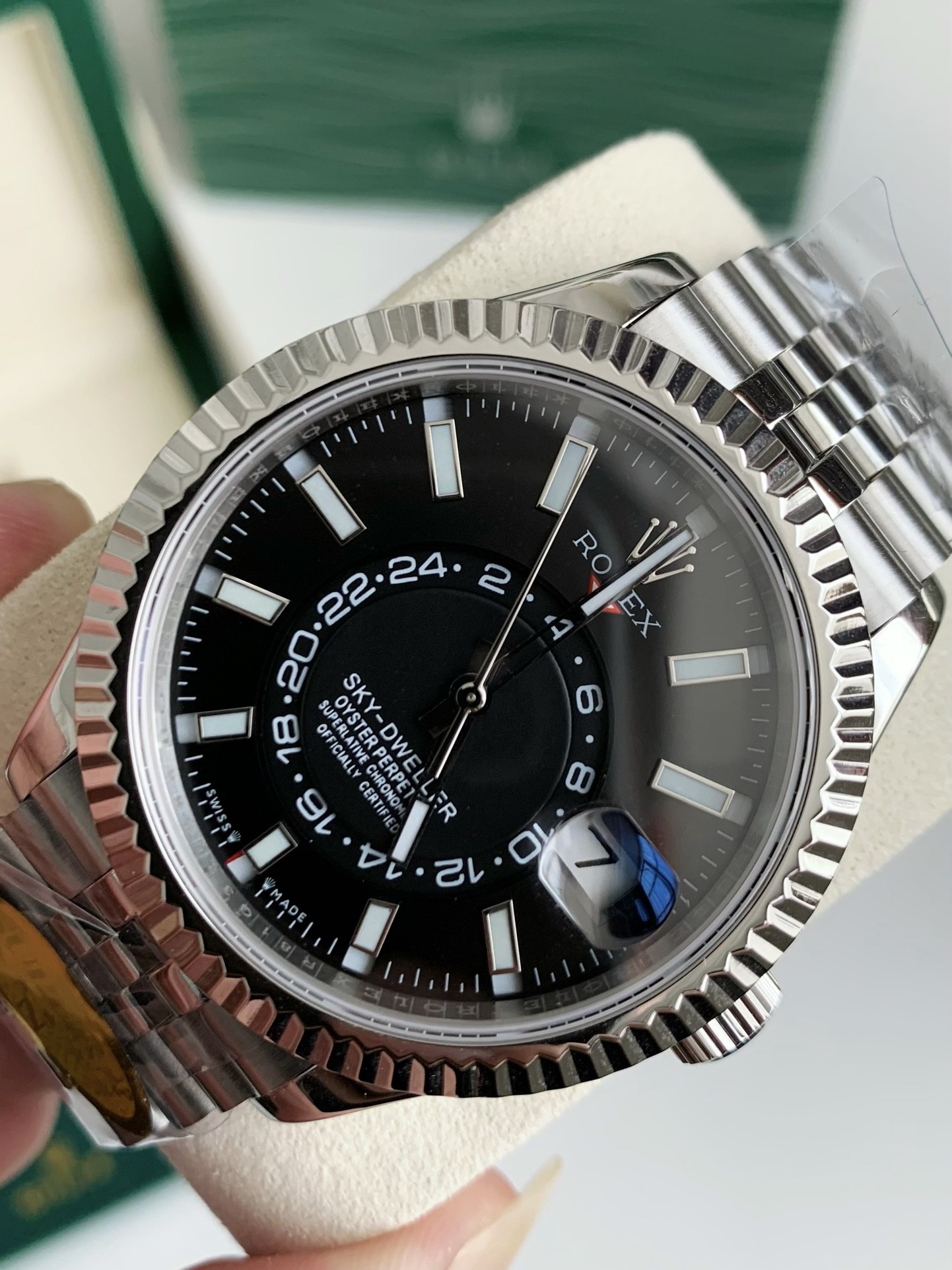「#2532」Rolex Navigator Series men's watch Dual time zone/100 meters waterproof,42mm - Image 2