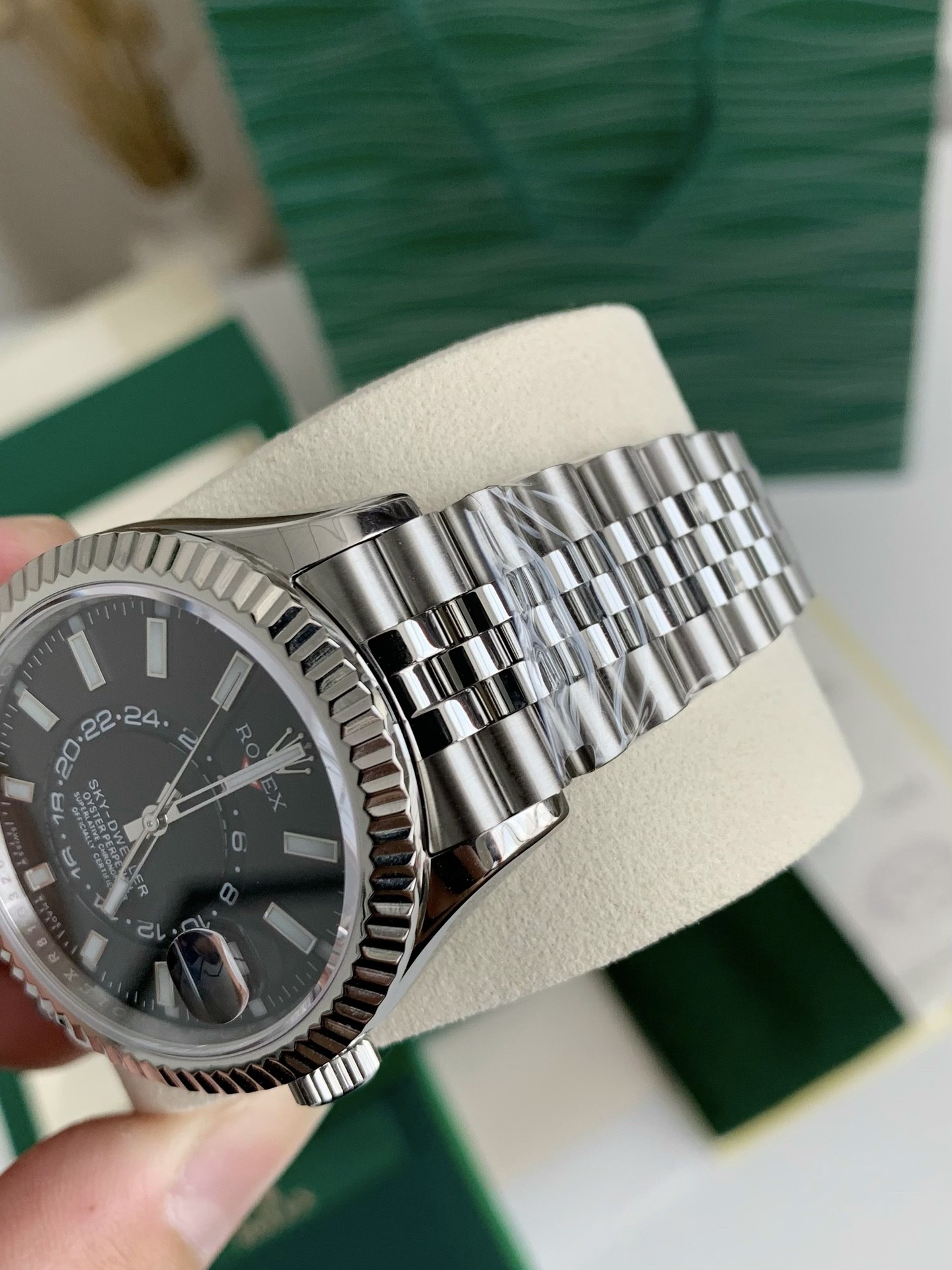 「#2532」Rolex Navigator Series men's watch Dual time zone/100 meters waterproof,42mm - Image 4