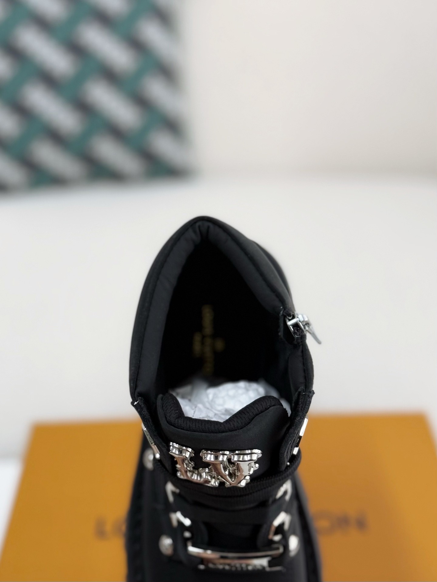 「#2555」LOUIS VUITTON Round toe lace-up boots - Image 10