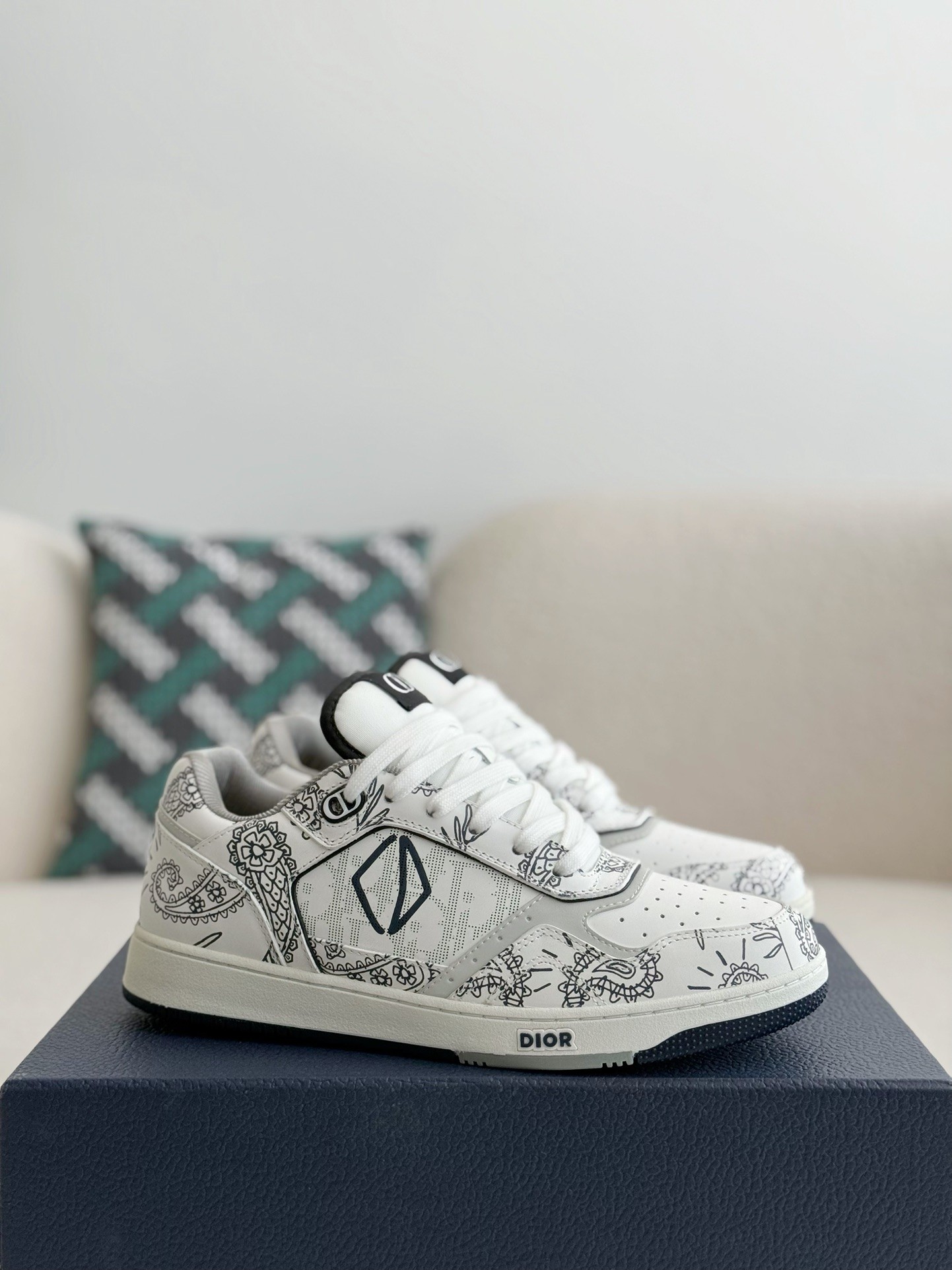 「#2634」DIOR HIGH LEVEL B27 Sneaker - Image 2