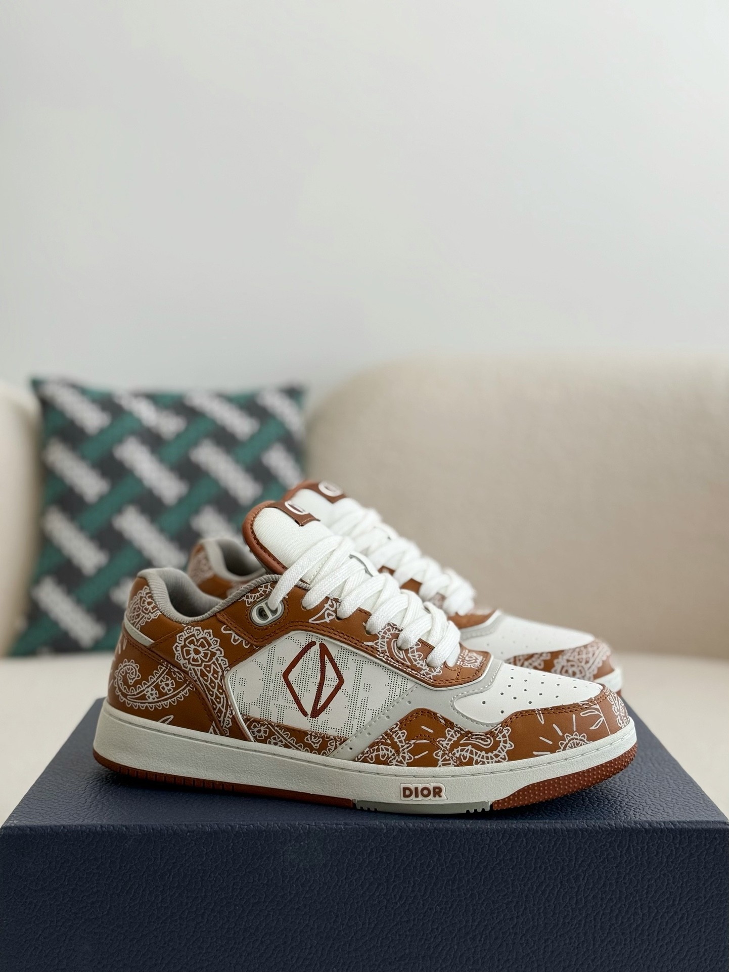 「#2635」DIOR HIGH LEVEL B27 Sneaker - Image 2
