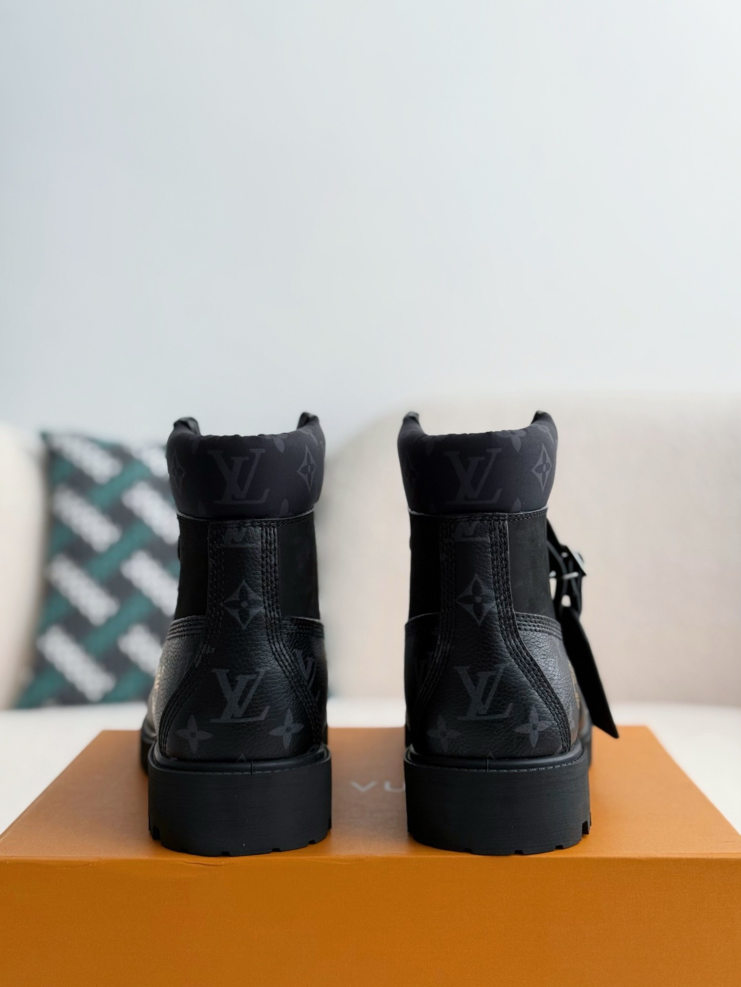 「#2647」Louis Vuitton x Timberland boots/Martin boots/boots - Image 3