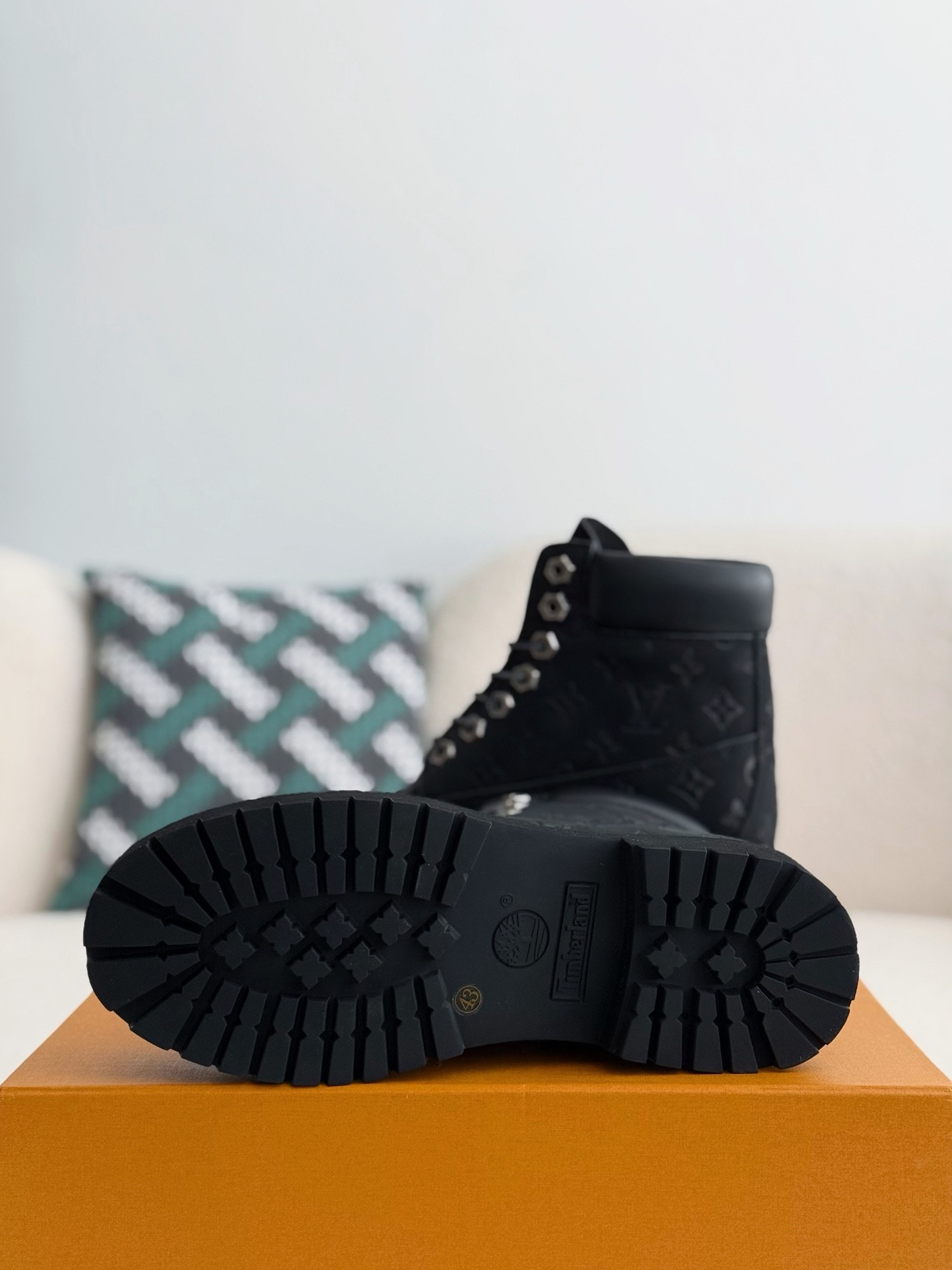 「#2645」Louis Vuitton x Timberland boots/Martin boots/boots - Image 5