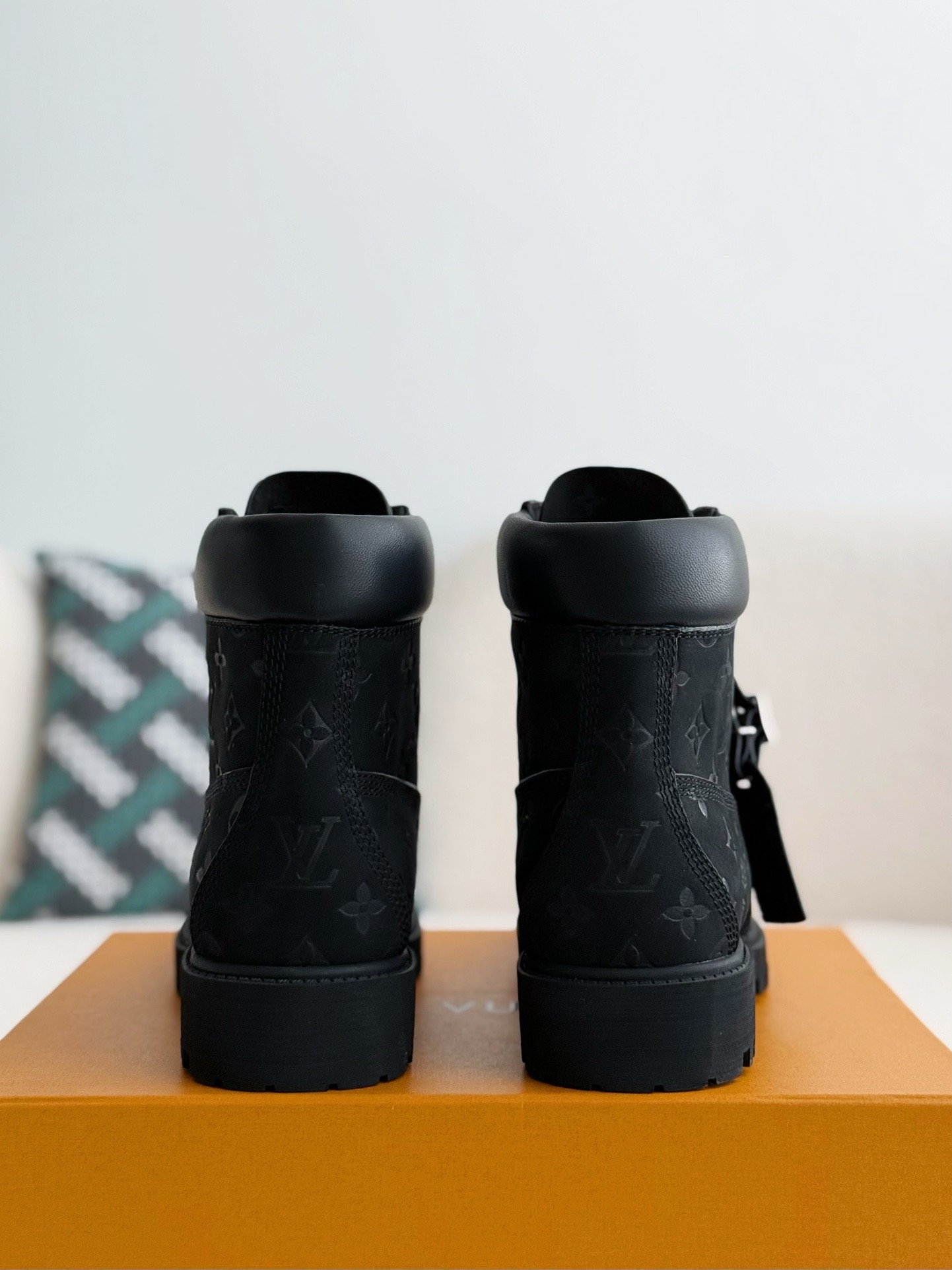 「#2645」Louis Vuitton x Timberland boots/Martin boots/boots - Image 3