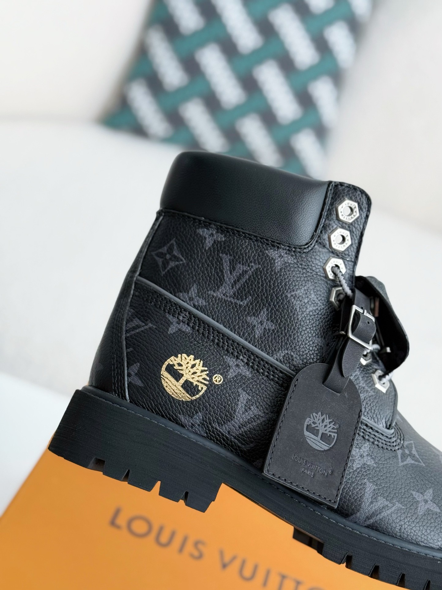 「#2432」louis vuitton & timberland Black boots/Martin boots/boots - Image 7