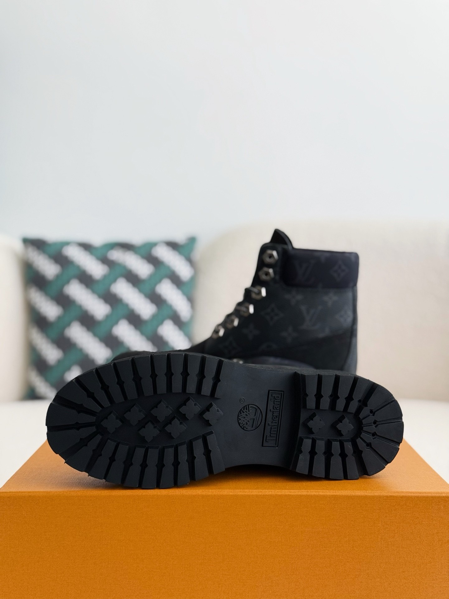 「#2680」Louis Vuitton x Timberland boots/Martin boots/boots - Image 5