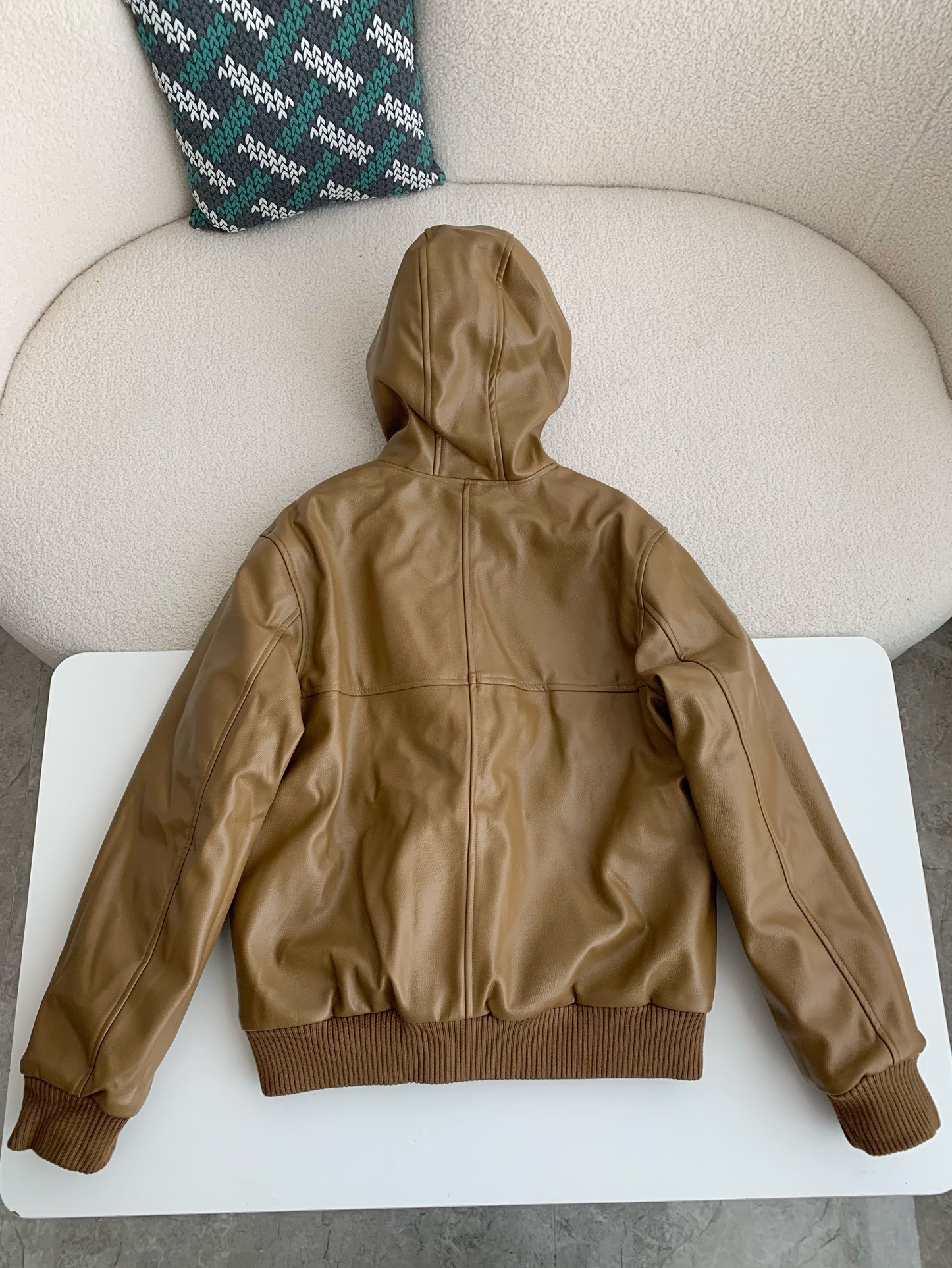 「#2364」New, LV reversible wool and sheepskin jacket - Image 10