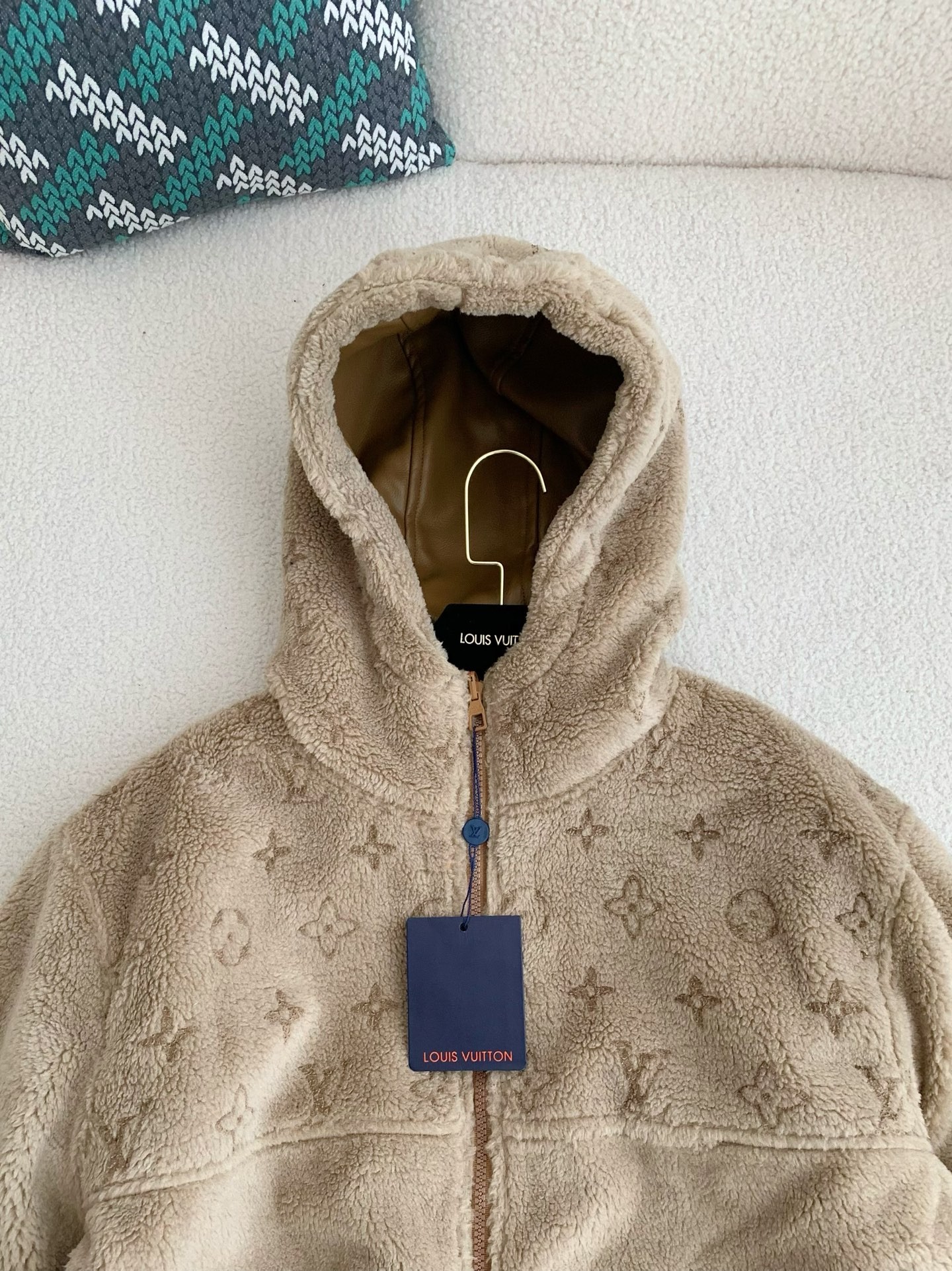 「#2364」New, LV reversible wool and sheepskin jacket - Image 3