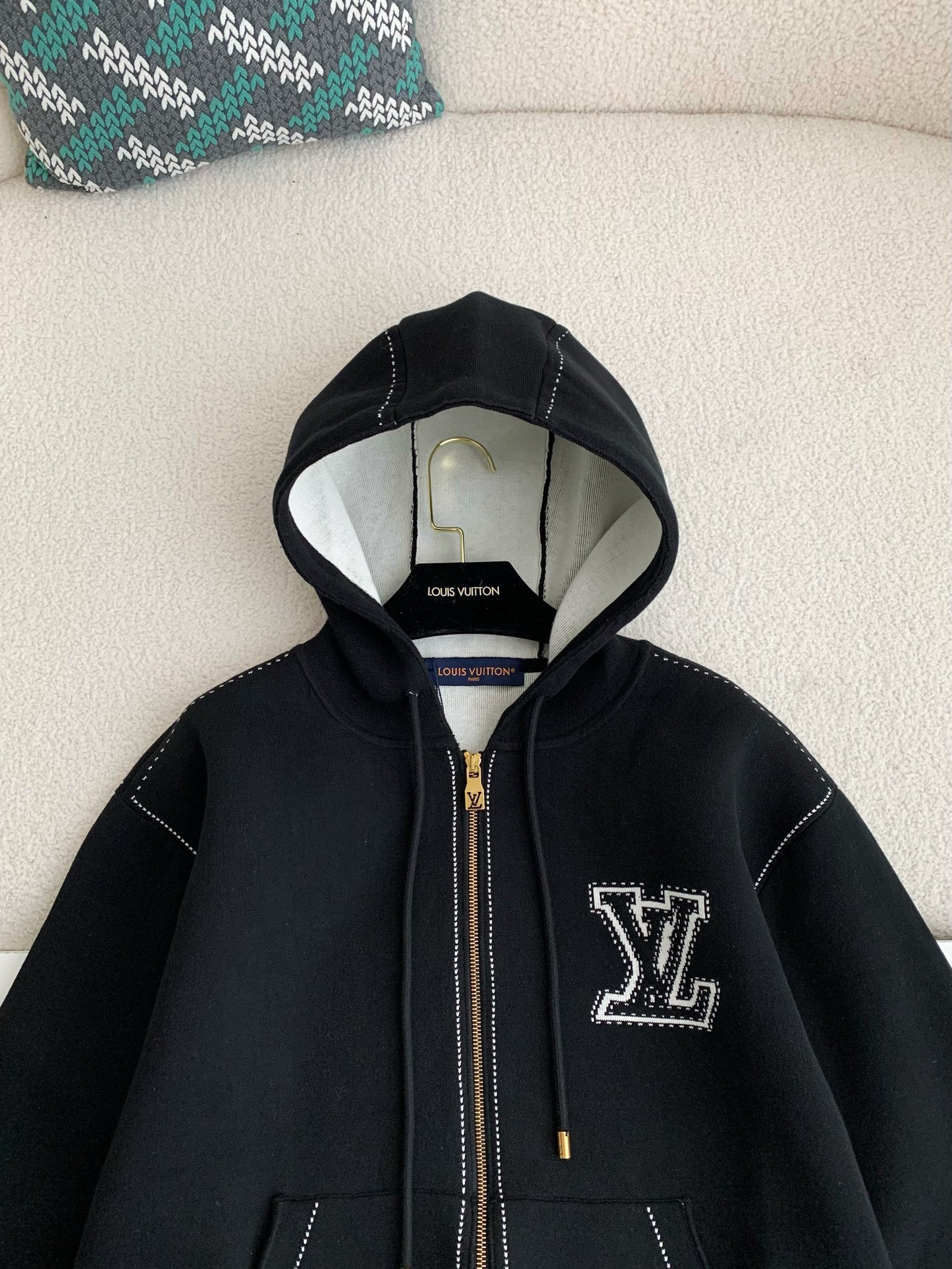 「#2690」Louis Vuitton SS24 Logo Inlaid flower zipper sweatshirt Jackets - Image 3