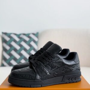 「#2694」 LOUIS VUITTON TRAINER SNEAKERS