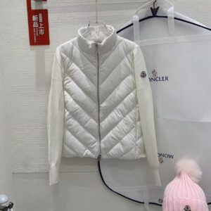 「#2709」Moncler new women's V-pattern stitching knitted sleeves stand collar down jacket