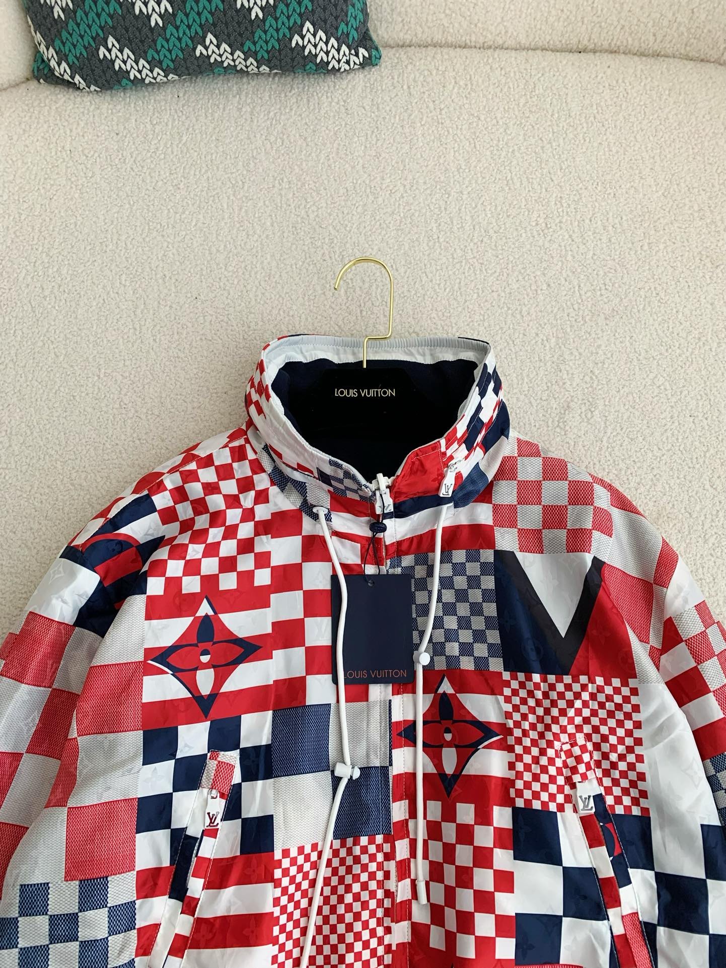 「#2745」Louis Vuitton SS24 Logo Patchwork Mandarin-collar Jacket - Image 3