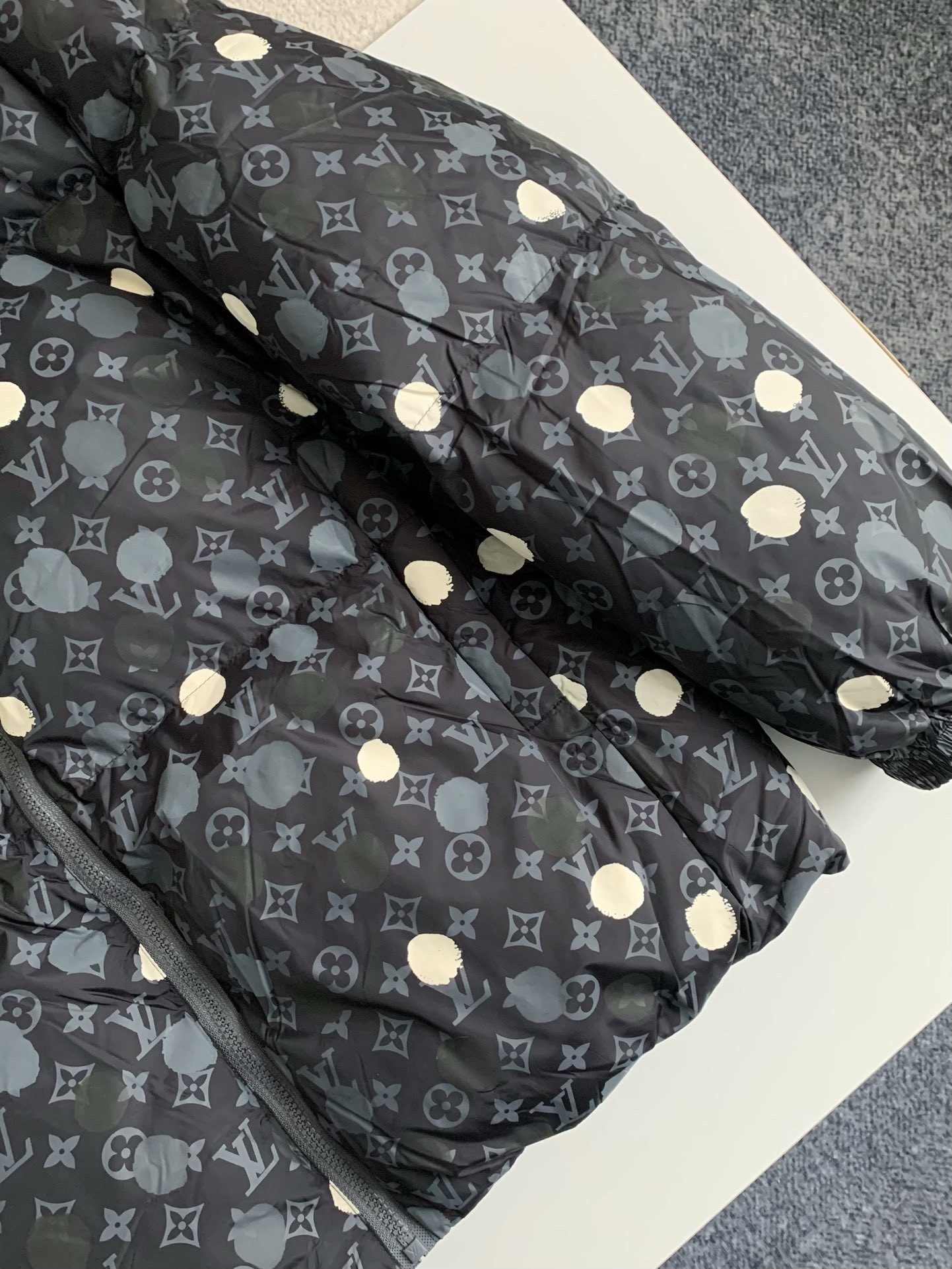 「#2750」LOUIS VUITTON x YAYOI KUSAMA Collaboration SS23 Jacket - Image 4