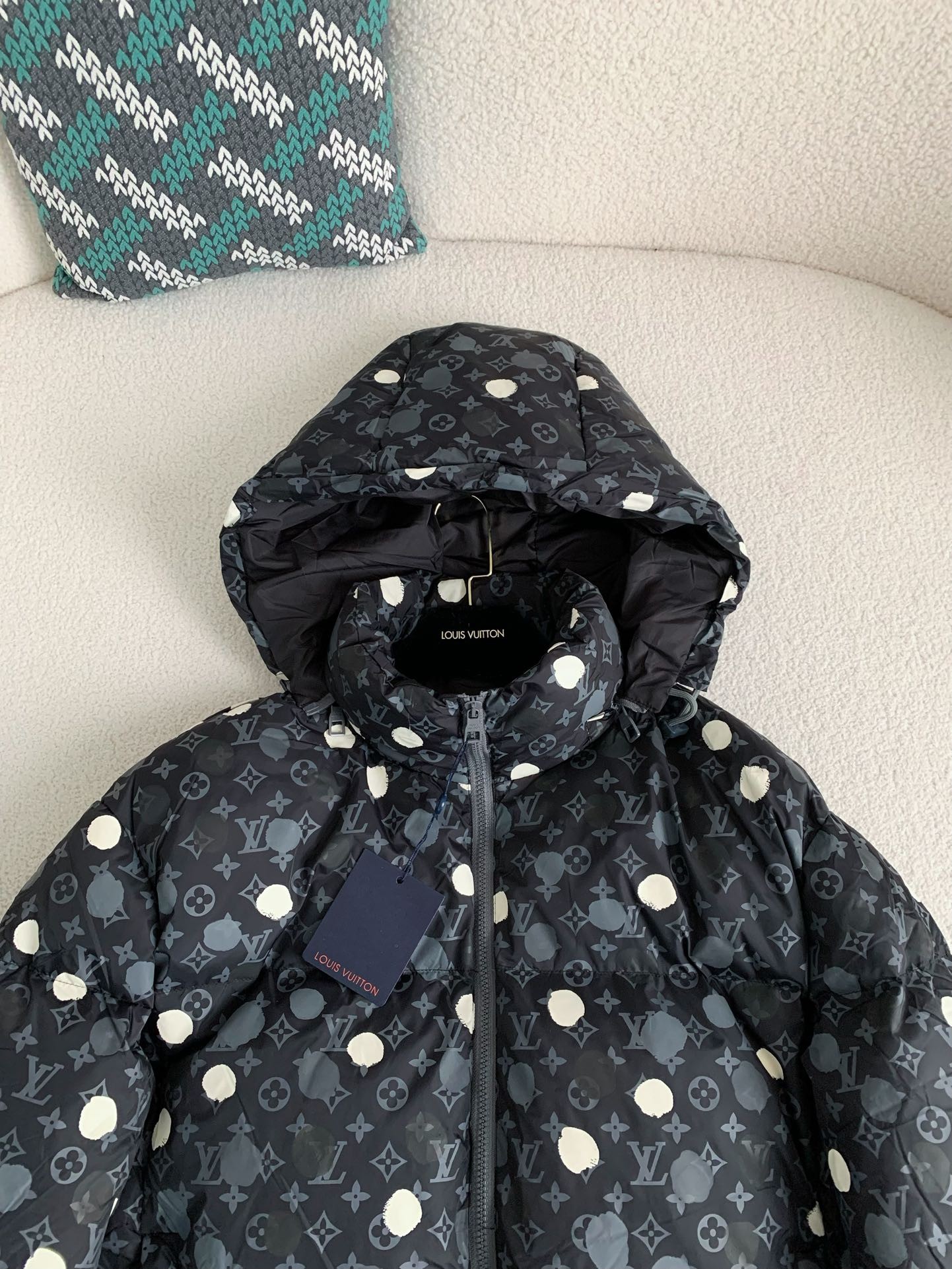 「#2750」LOUIS VUITTON x YAYOI KUSAMA Collaboration SS23 Jacket - Image 3