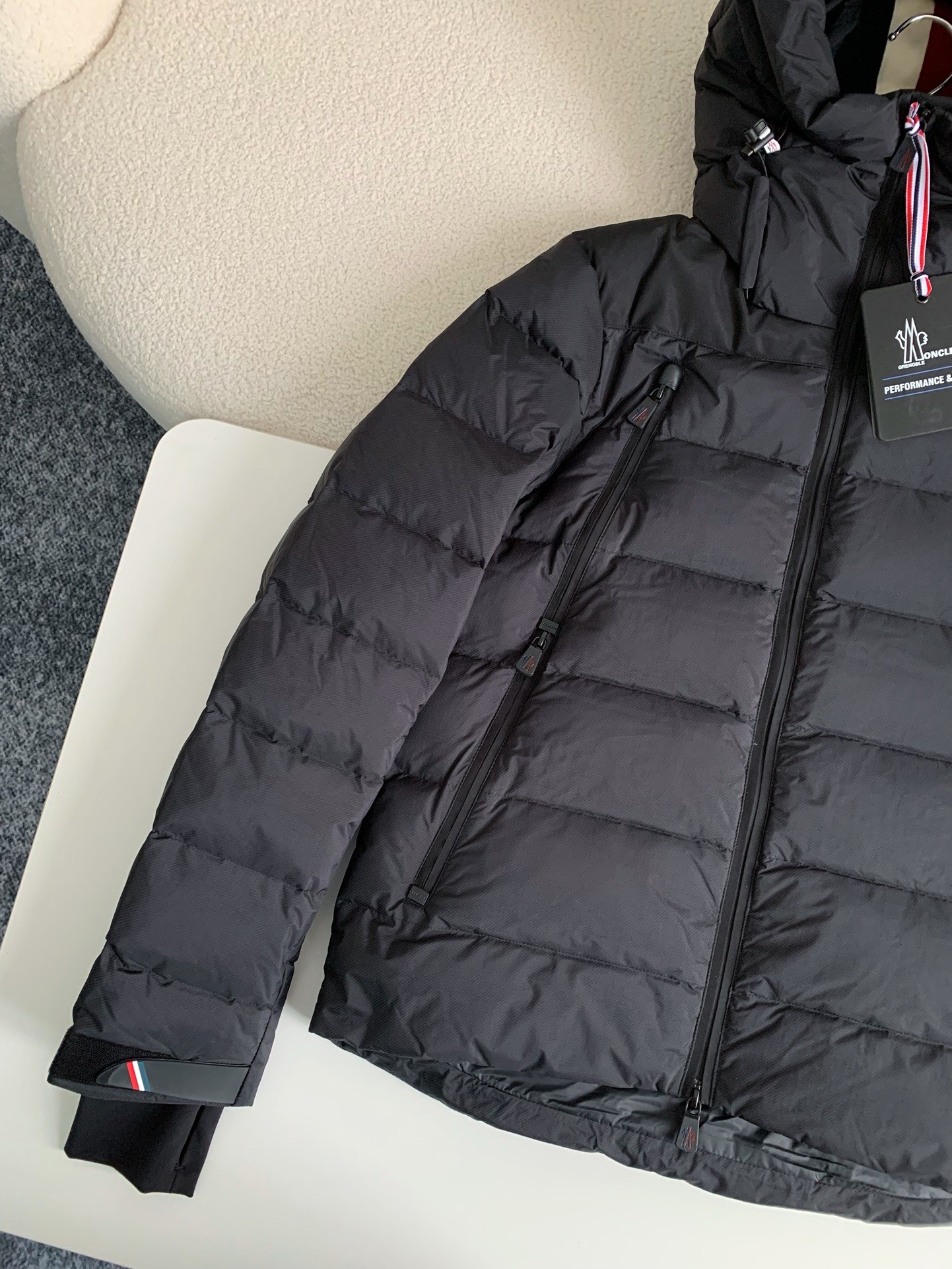 「#2752」Moncler Grenoble Nylon Hooded Down Jacket - Image 2