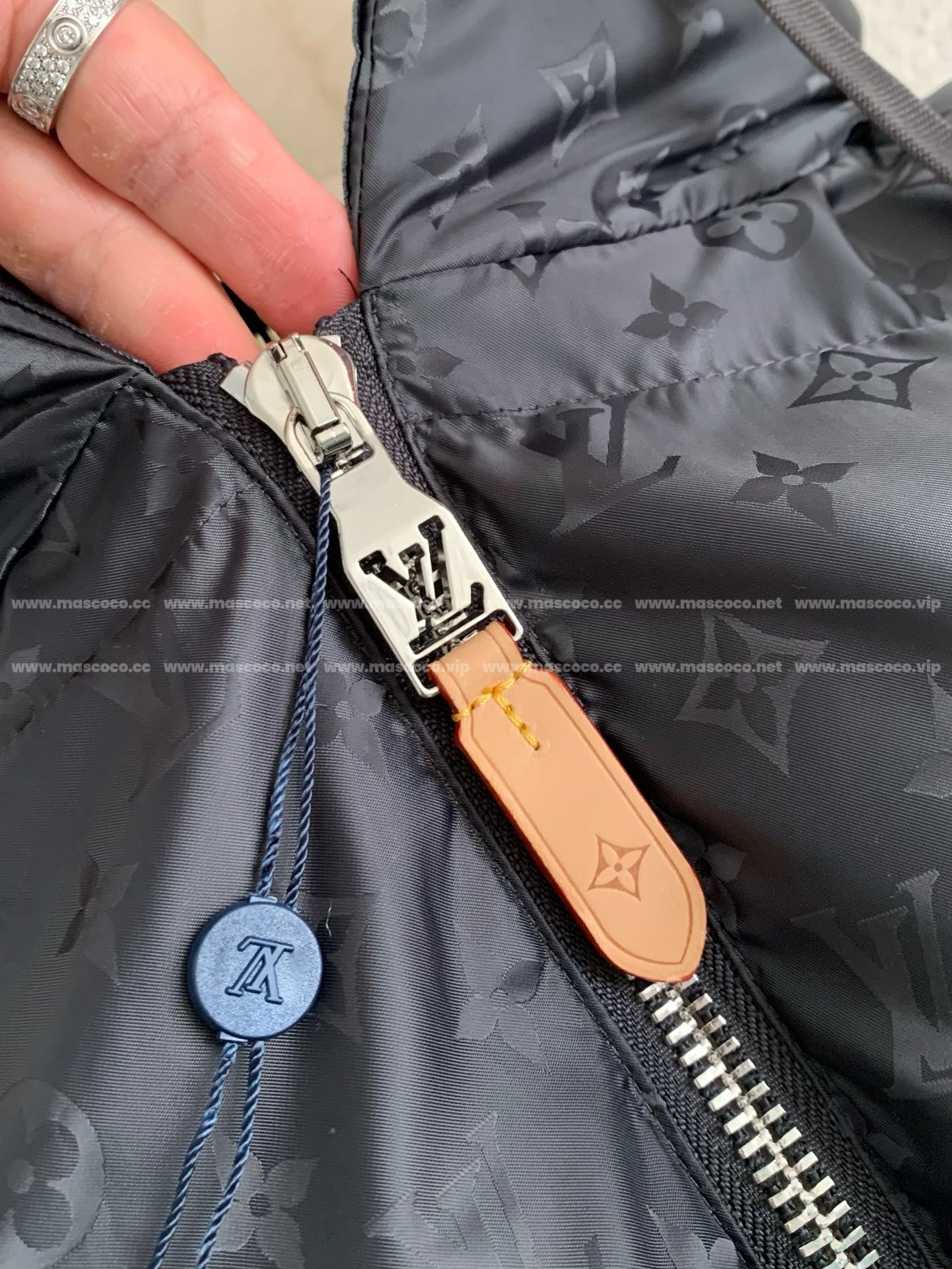 「#2798」LOUIS VUITTON Skiing Series FW24 Printed Hooded Cotton-Padded Jacket - Image 6
