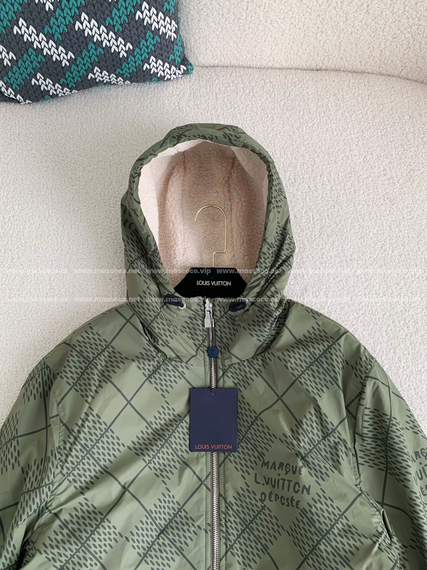 「#3004」Louis Vuitton SS25 Pre-Spring collection, Logo letter stripe jacket - Image 3