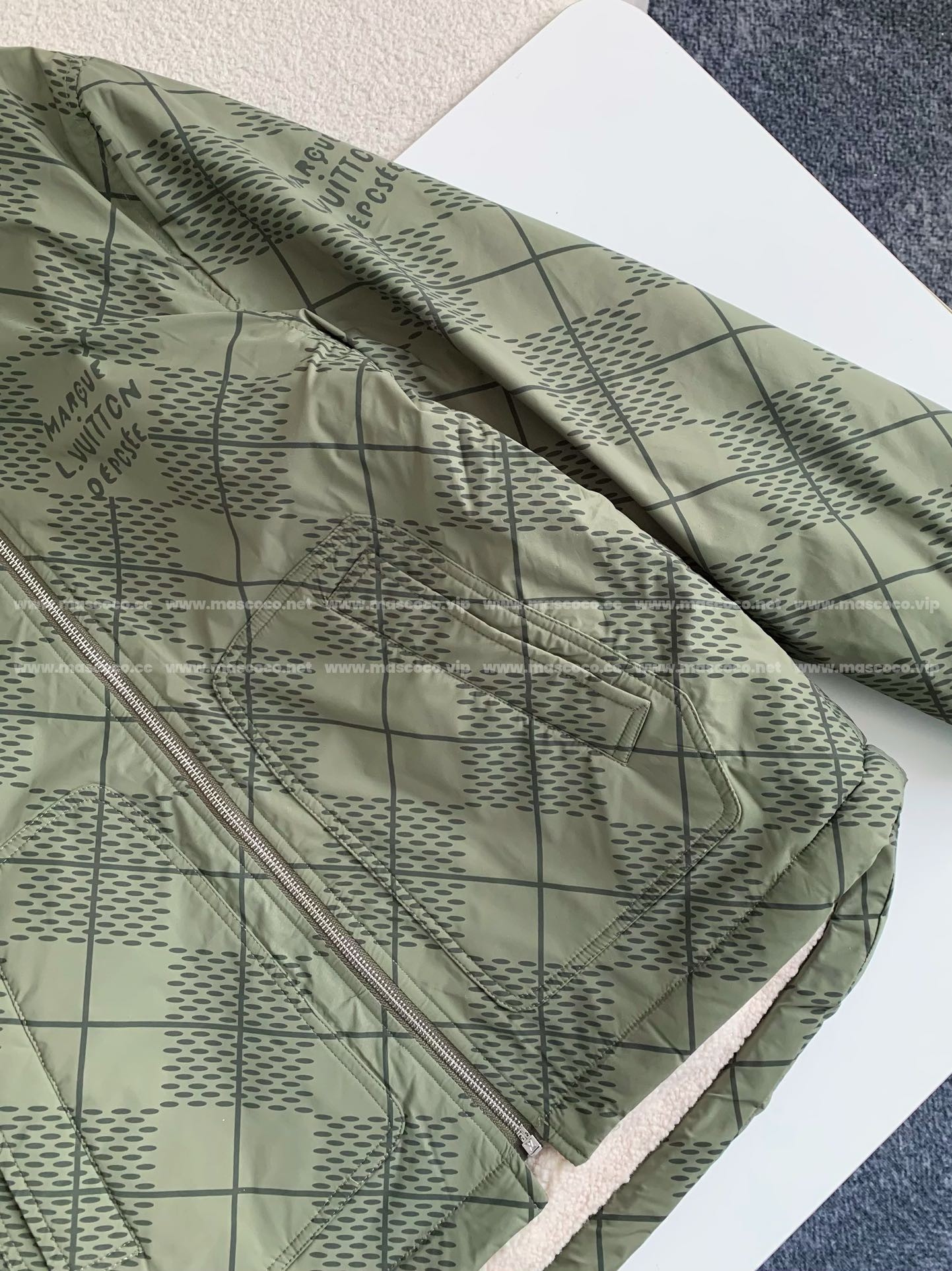 「#3004」Louis Vuitton SS25 Pre-Spring collection, Logo letter stripe jacket - Image 4