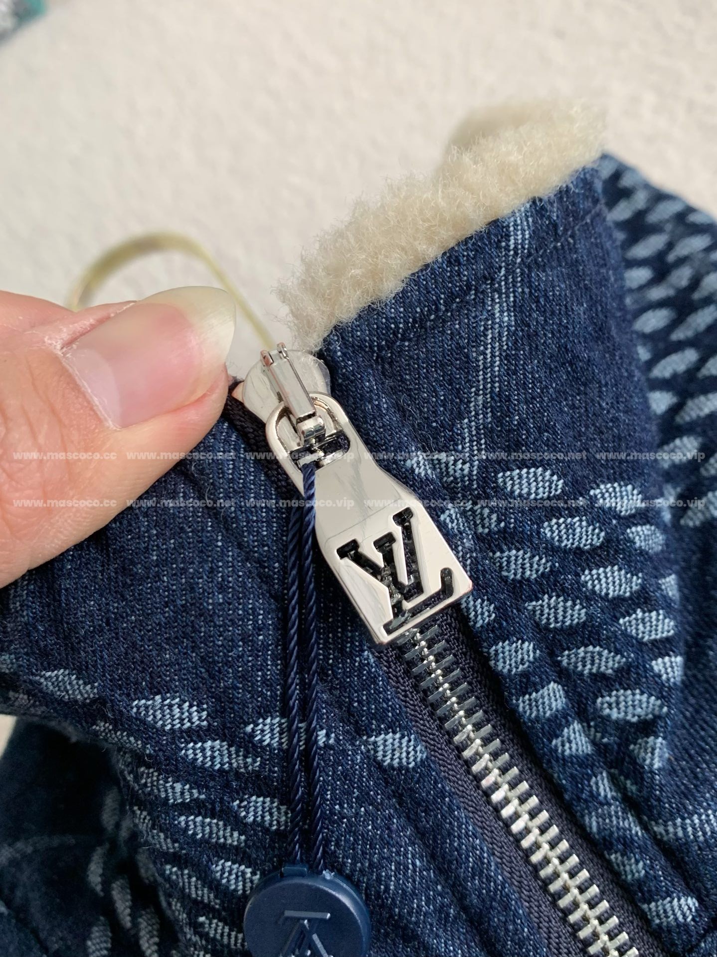「#2811」Louis Vuitton SS25 Pre-Spring collection, Logo letter stripe jacket - Image 5