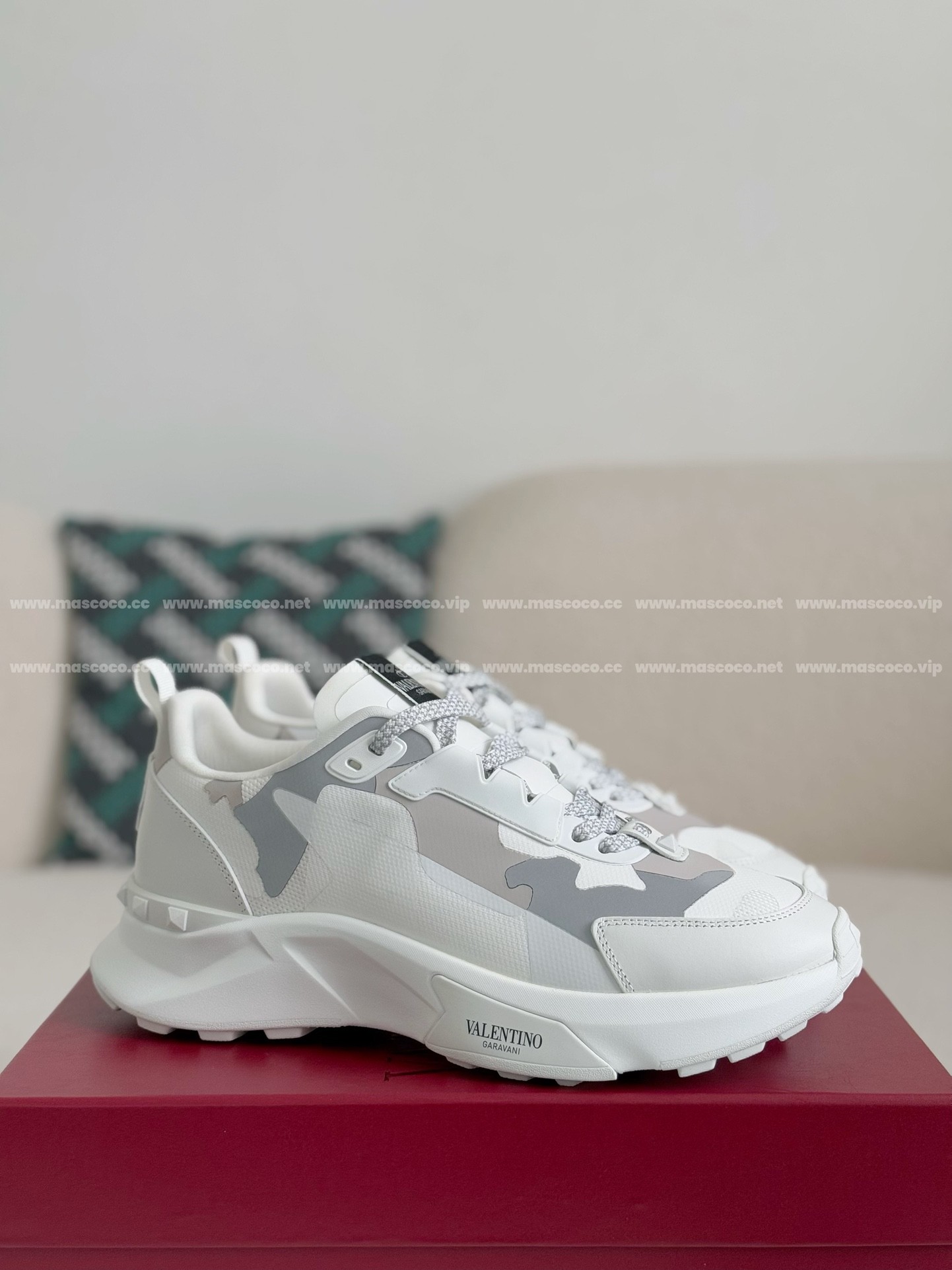 「#2814」Valentino Garavani True Act Casual Shoes - Image 2