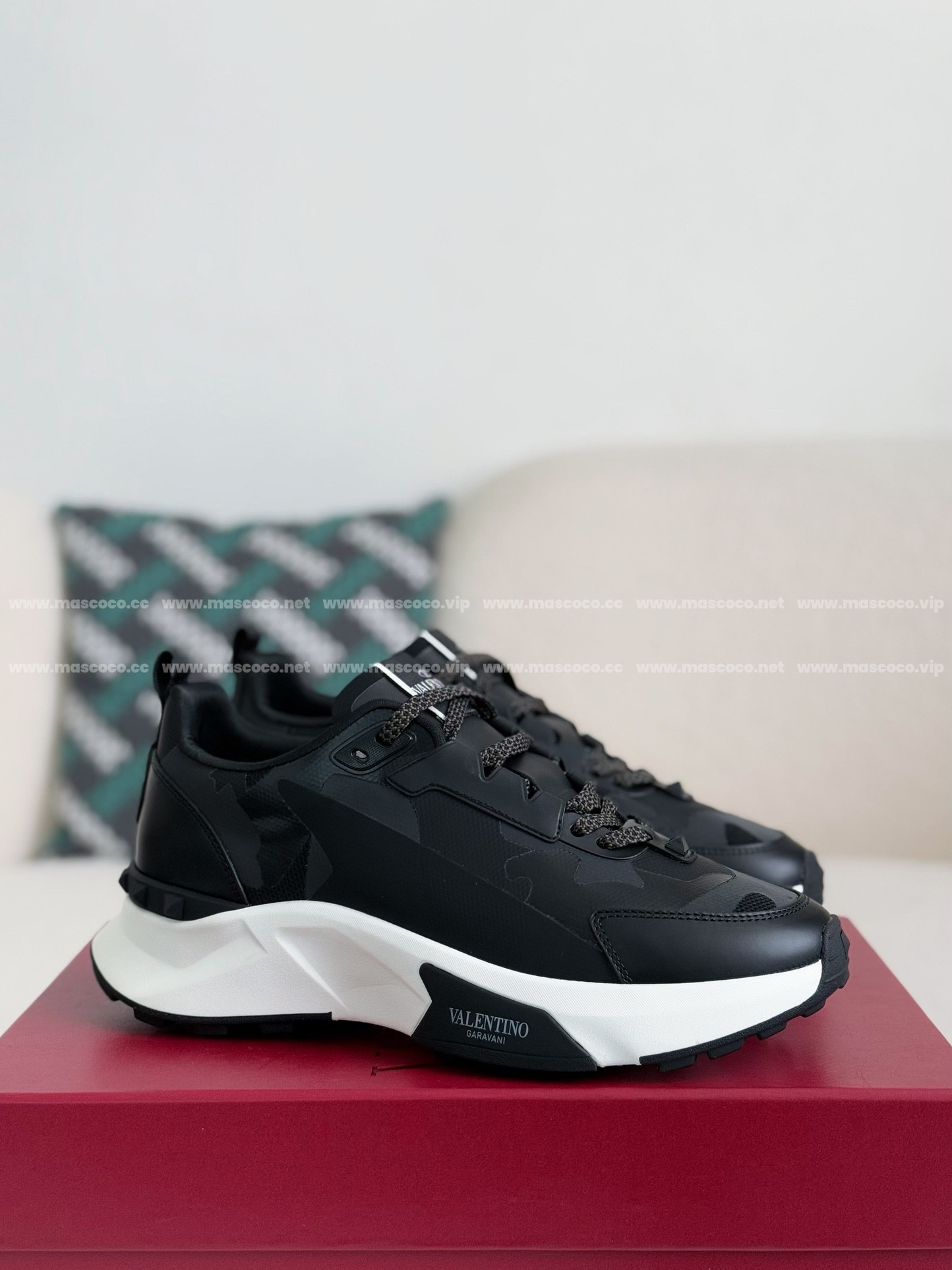 「#2817」Valentino Garavani True Act Casual Shoes - Image 2