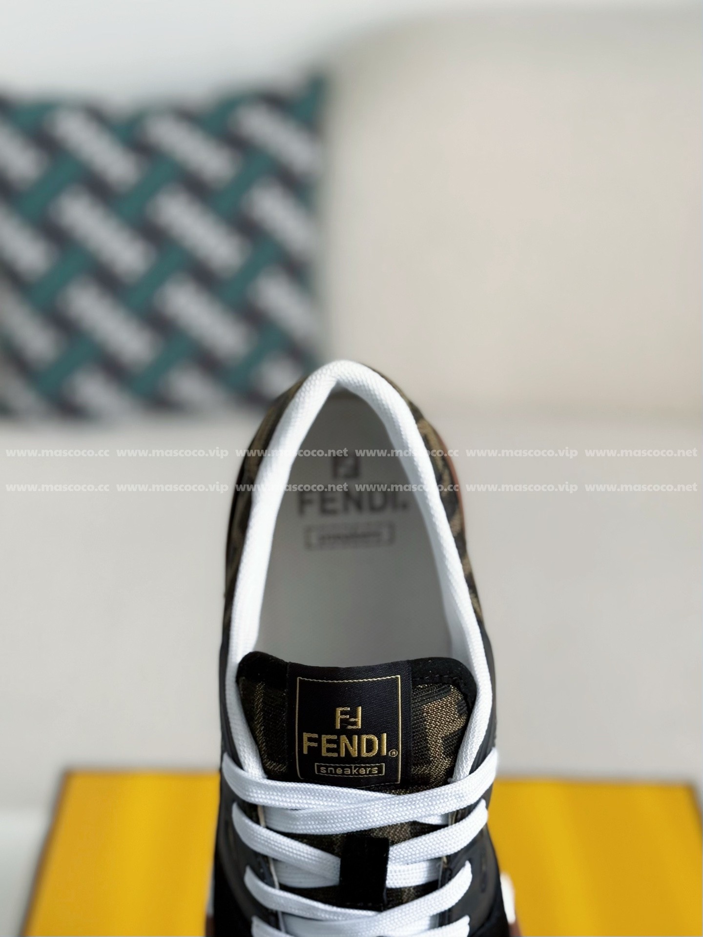 「#3158」FENDI cowhide casual low-top plank shoes - Image 8