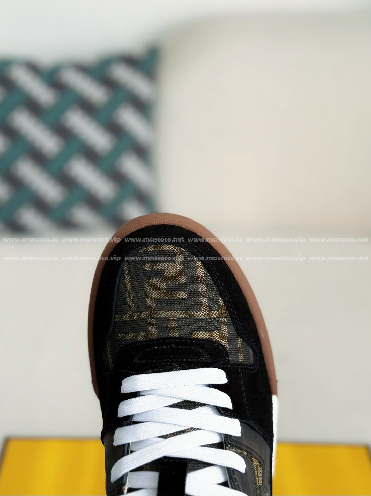 「#3158」FENDI cowhide casual low-top plank shoes - Image 9