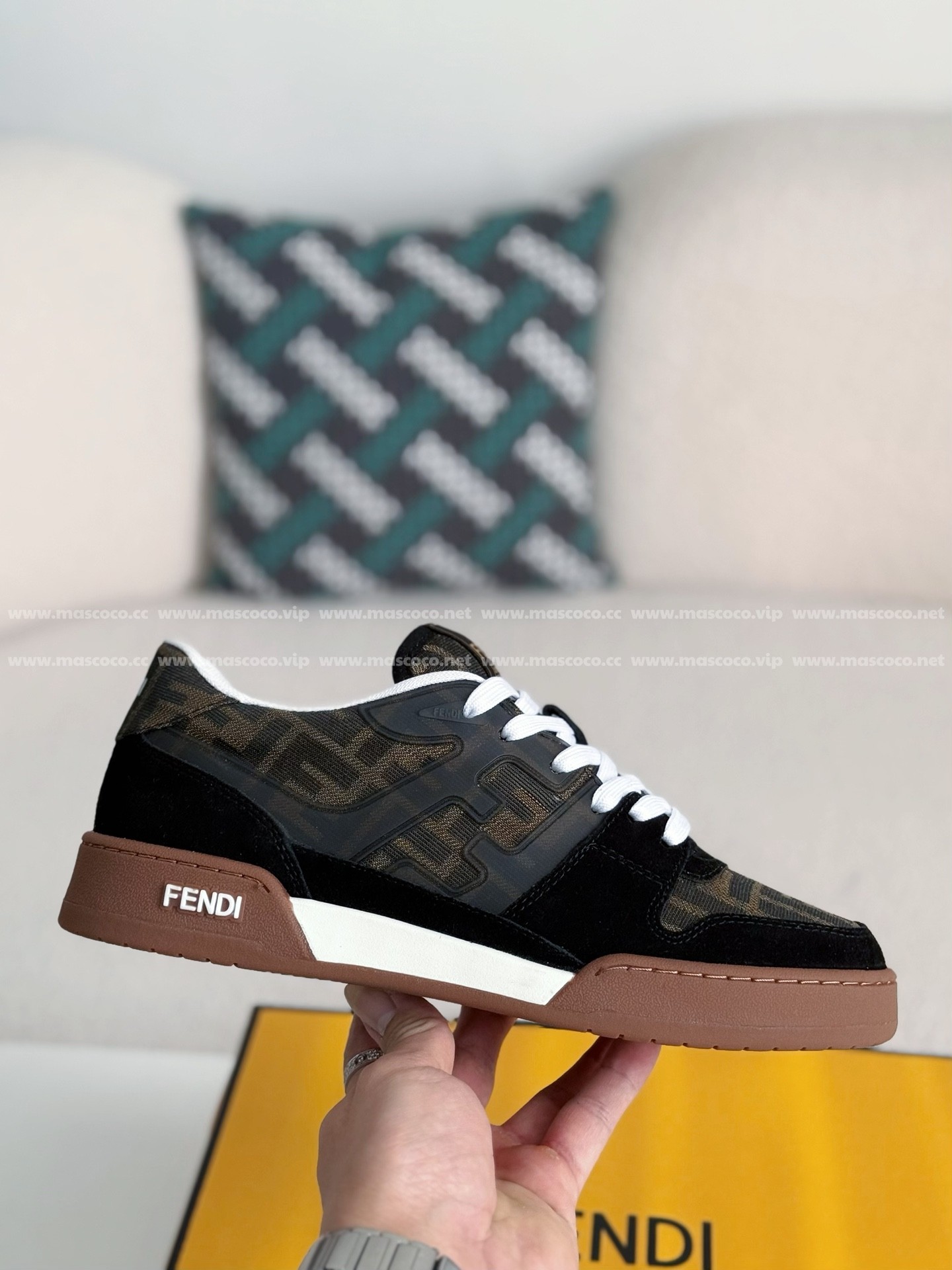 「#3158」FENDI cowhide casual low-top plank shoes - Image 6