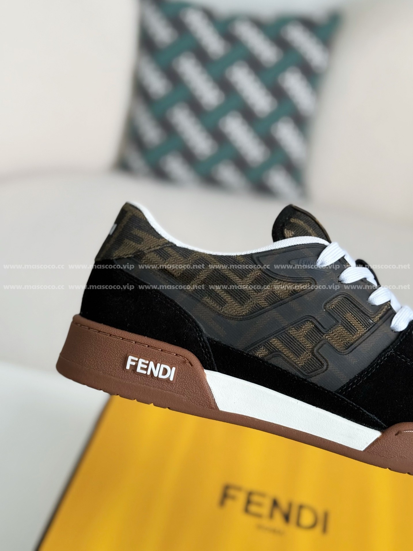 「#3158」FENDI cowhide casual low-top plank shoes - Image 7