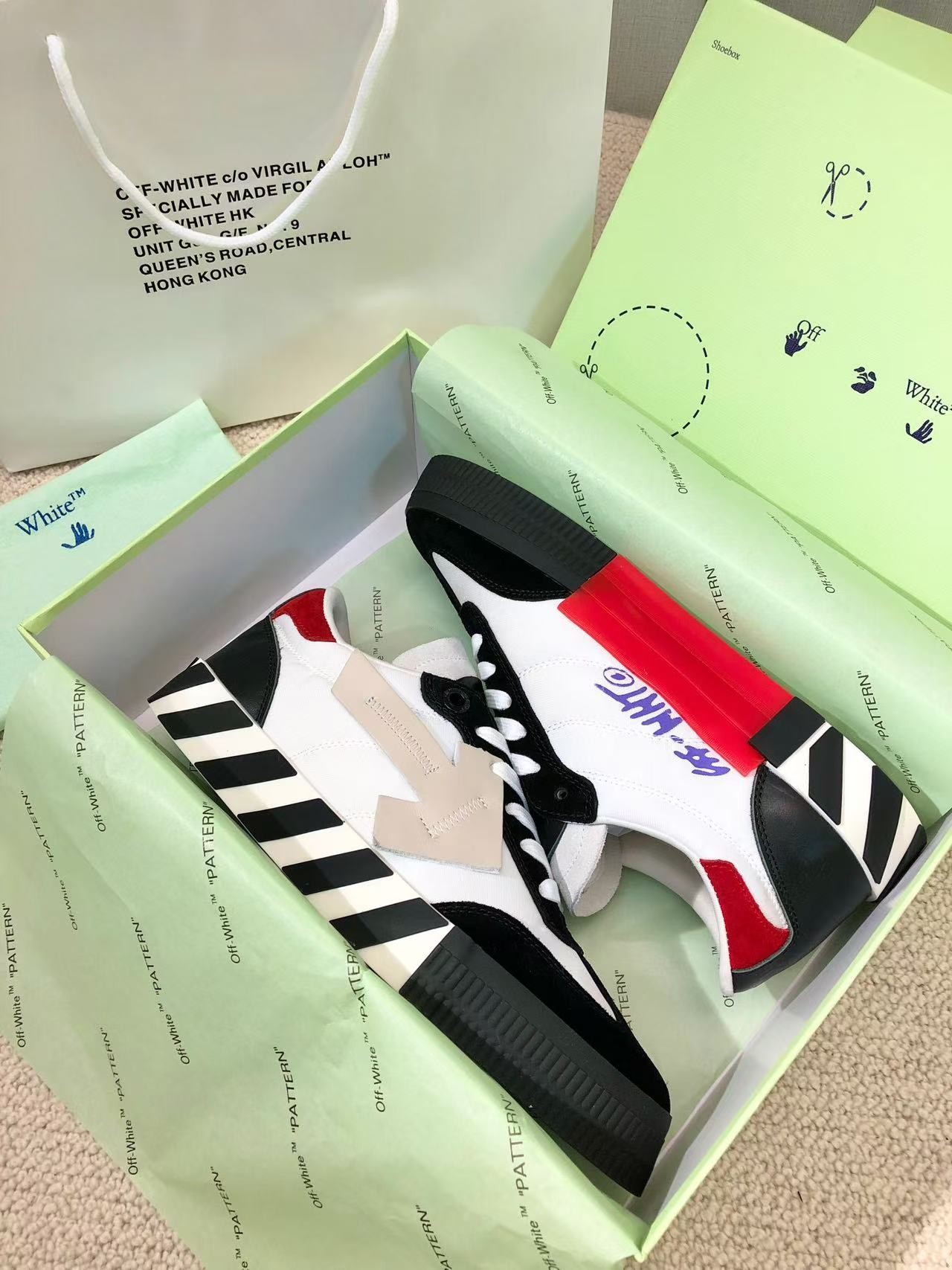 「#3245」Off-White color-blocked arrows with geometric patterns, multi-color matching, sneakers - Image 3
