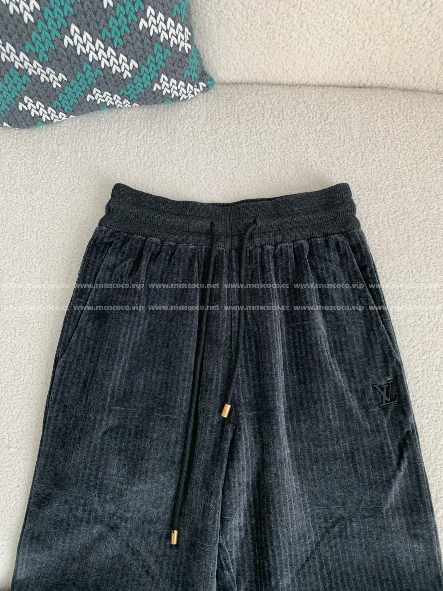 「#3272」Louis Vuitton x Park Seo Bo Knit sweatpants - Image 3