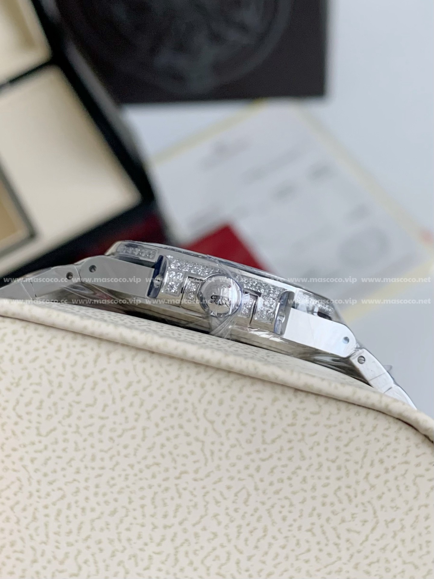 「#2142」2024 Patek Philippe 7118 Women's Nautilus Full Diamond Limited Edition - Image 8