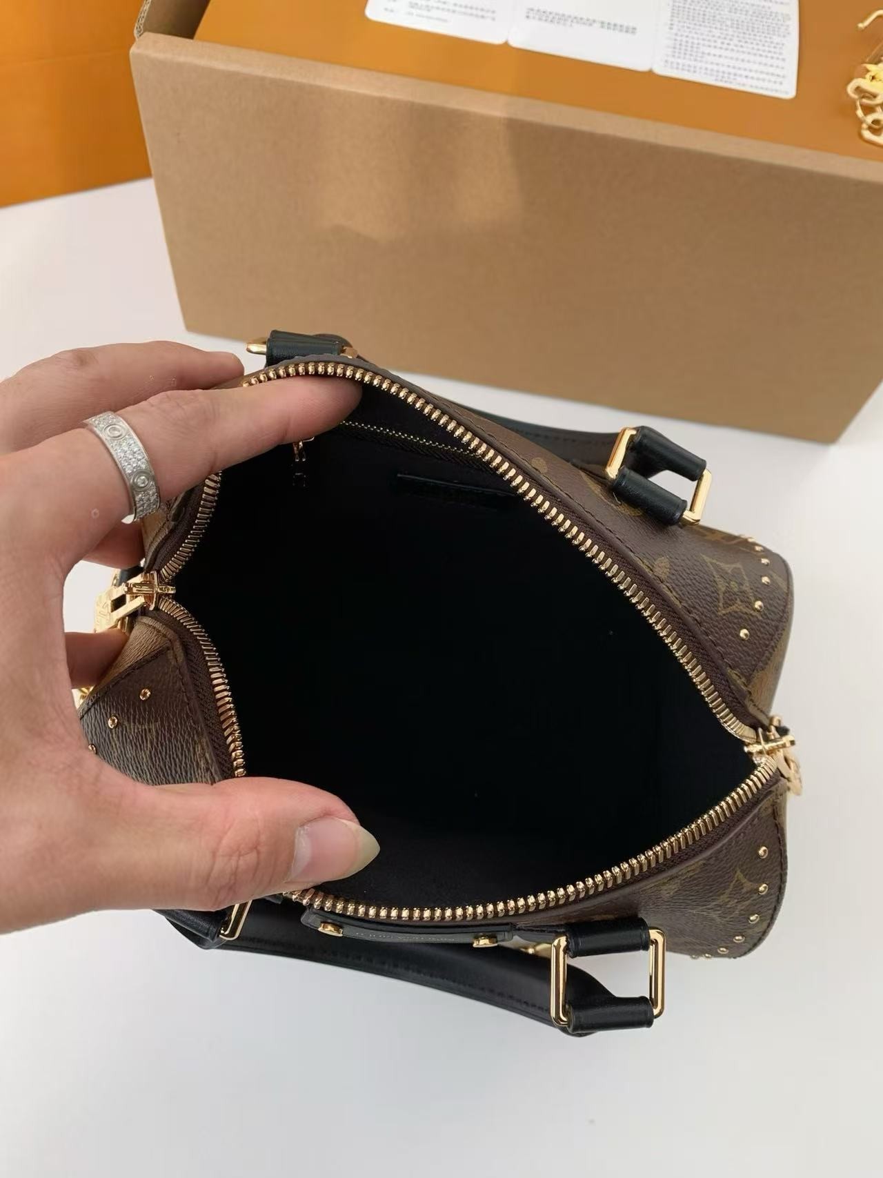 「#3577」New SPEEDY TRUNK 20 handbag M13146, SIZE:13.5*11*20.5cm - Image 5