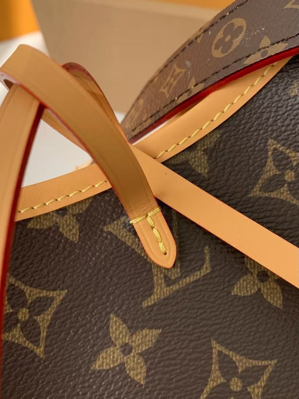 「#3578」New CARRYALL BB handbag M13014, SIZE:26*17*10cm - Image 8