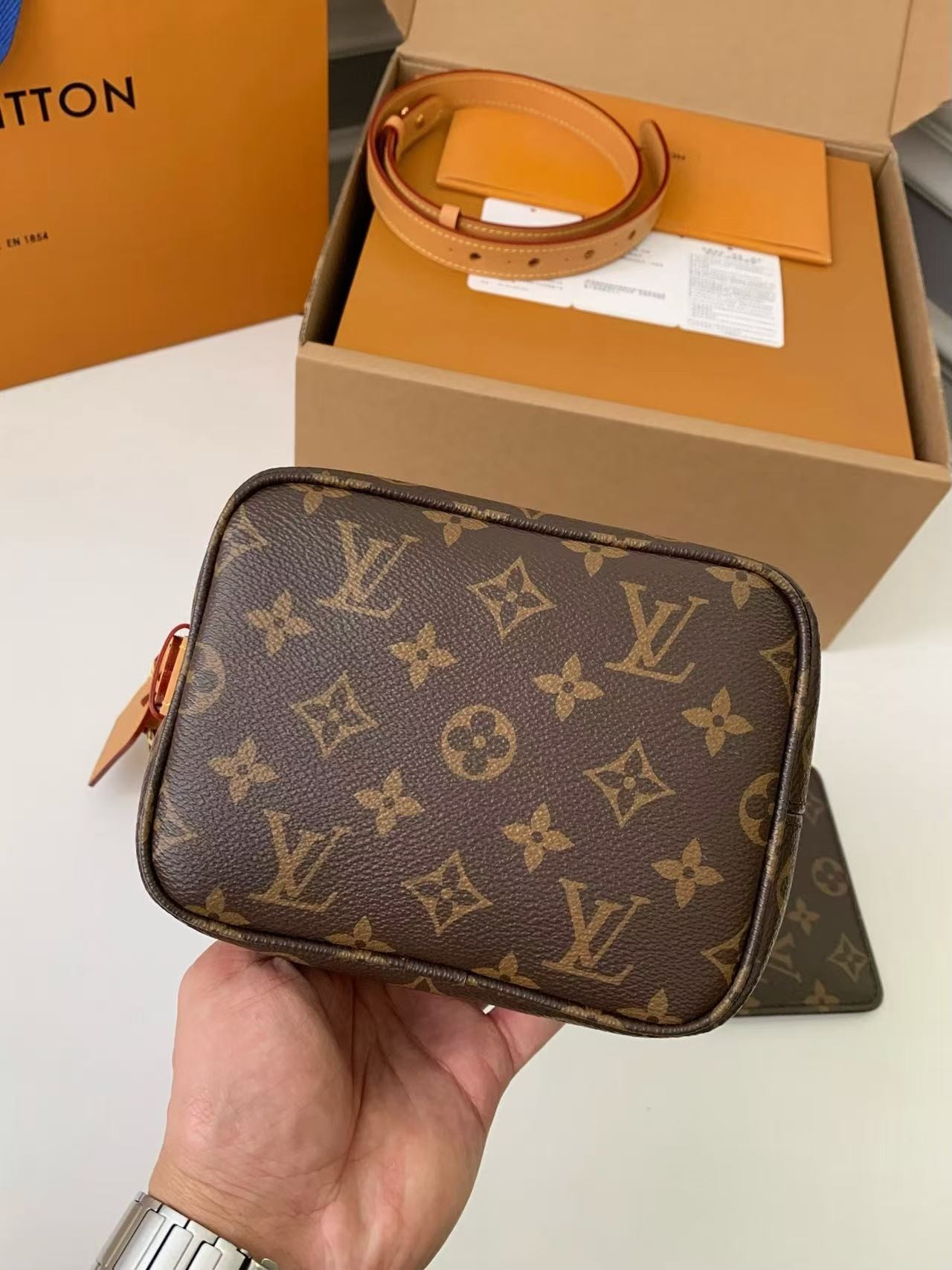 「#3579」New ALL IN BB monogram handbag M12925, SIZE:18*12*16cm - Image 4