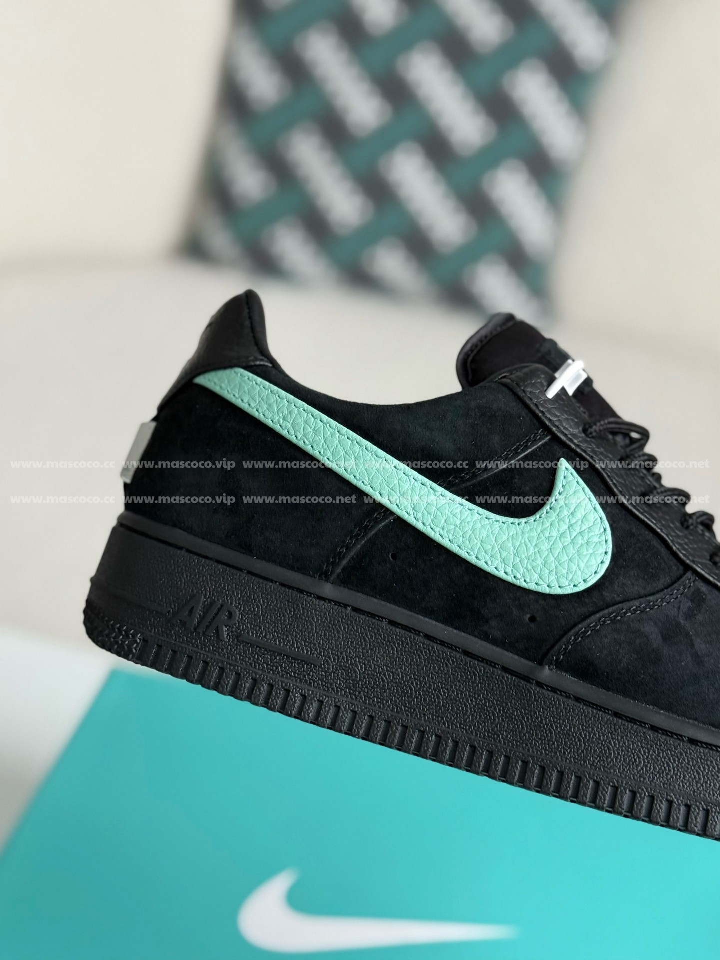 「#3992」NIKE Air Force 1 Low Tiffany & Co. Sneakers - Image 7
