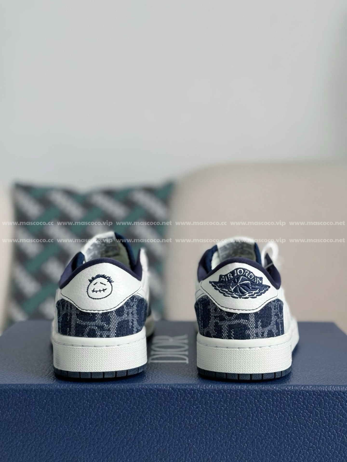 「#4013」Dior x Jordan Air Jordan 1 Low Golf 6.0 Sneakers - Image 3