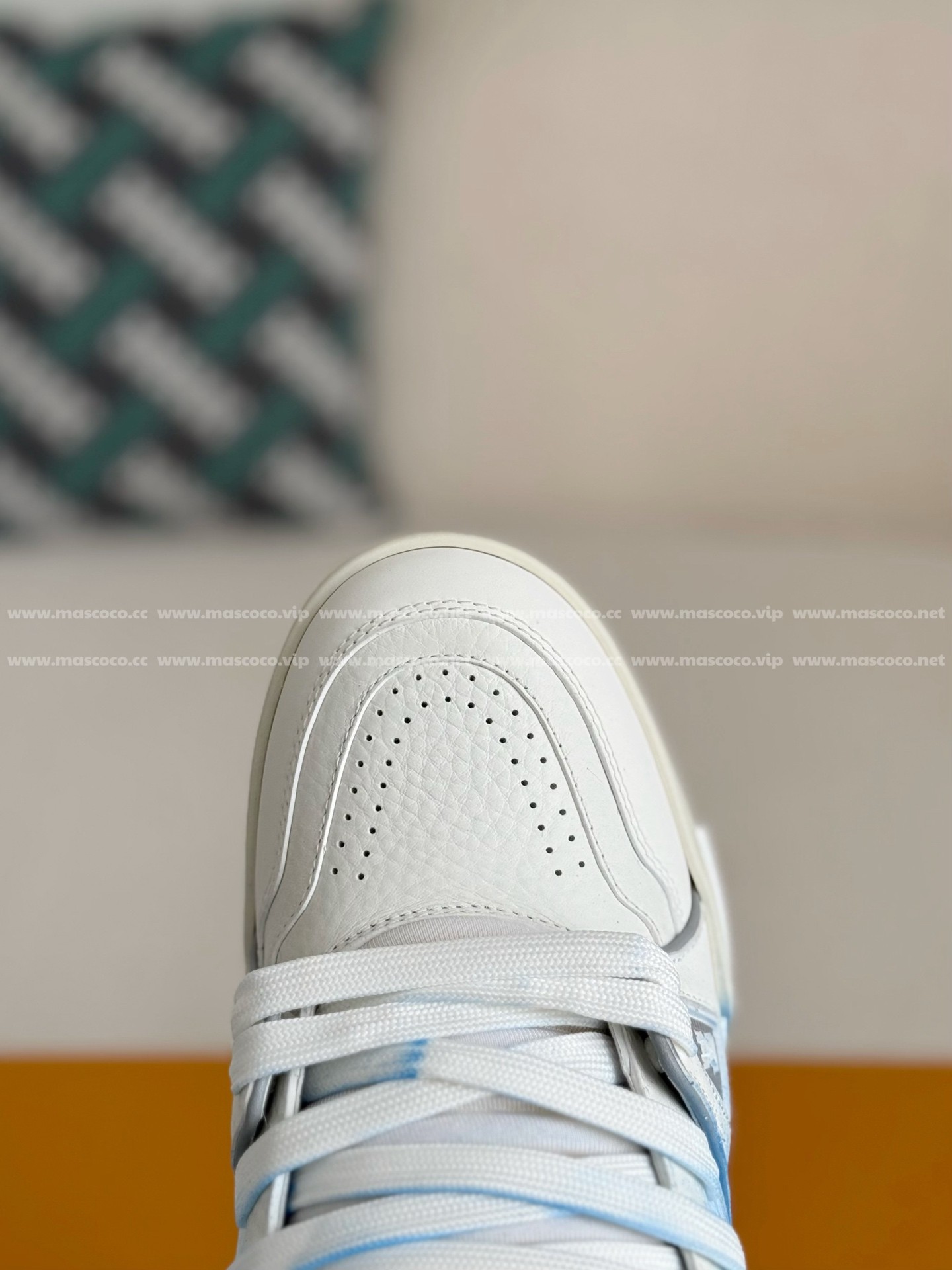 「#4017」LOUIS VUITTON TRAINER SNEAKERS - Image 9