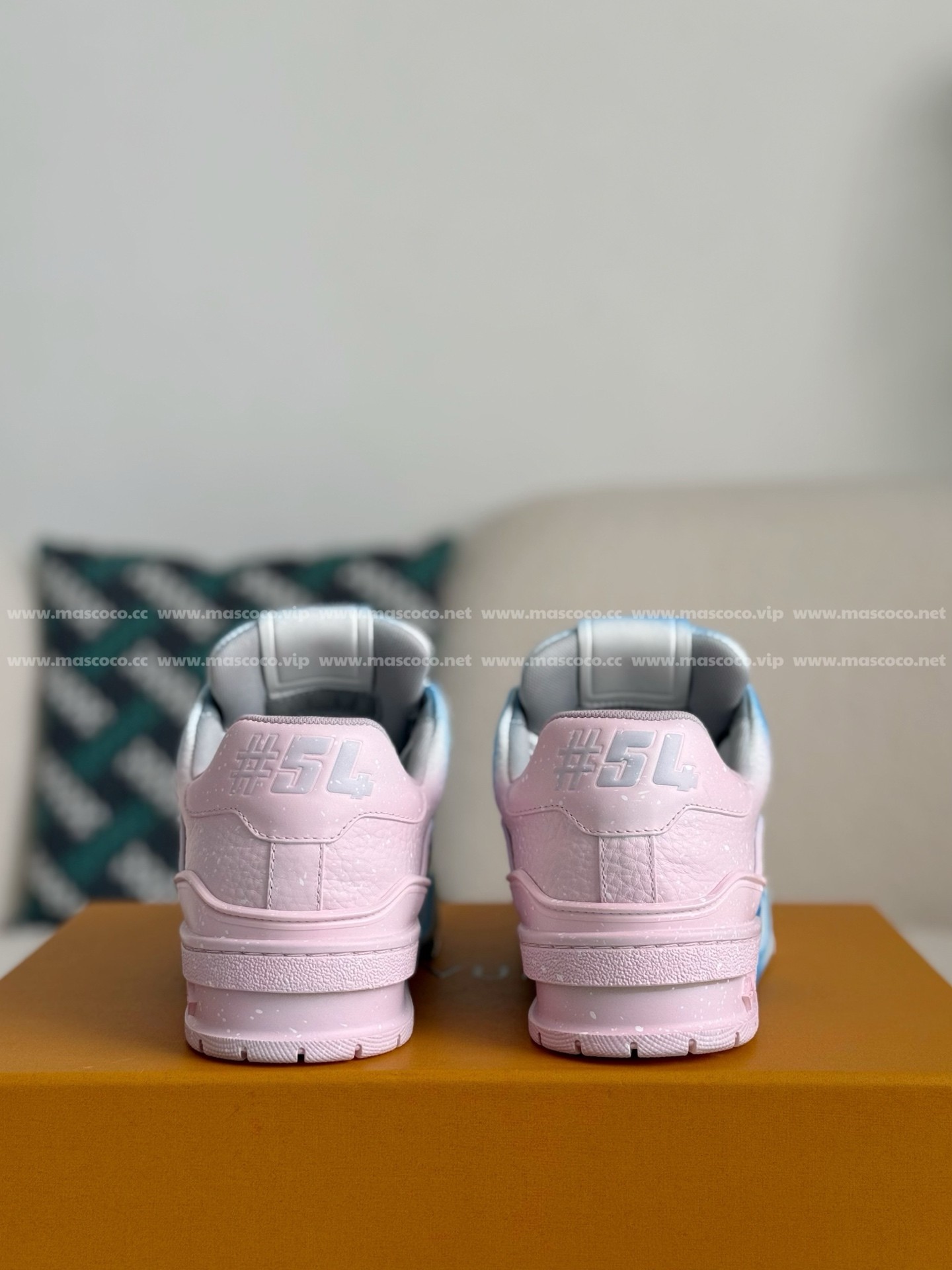 「#4017」LOUIS VUITTON TRAINER SNEAKERS - Image 3
