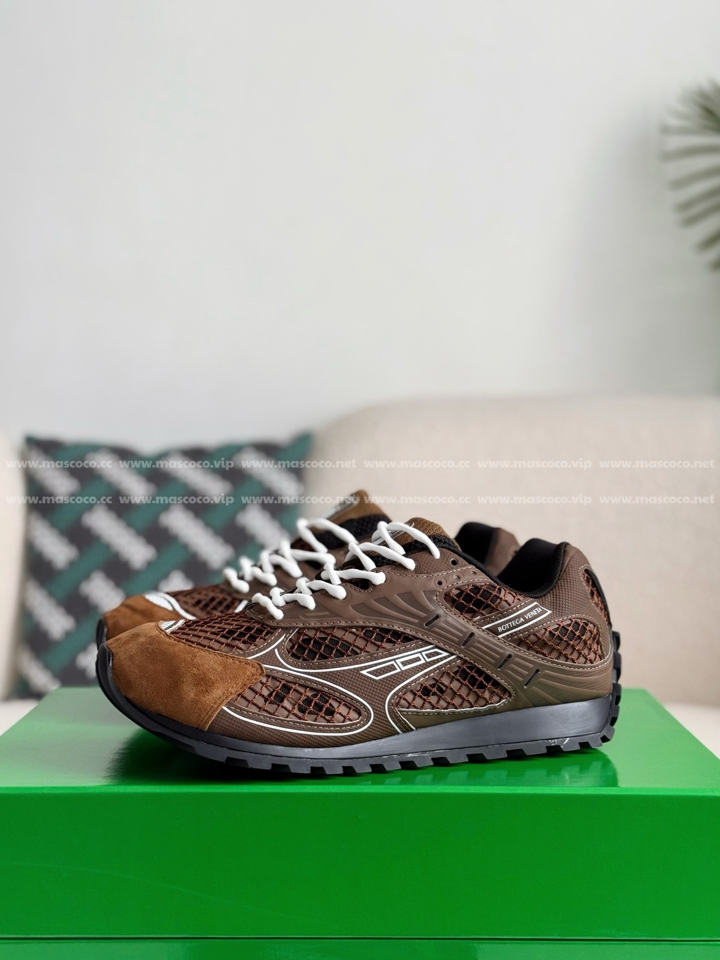 「#4032」Bottega Veneta's latest orbit series sneakers