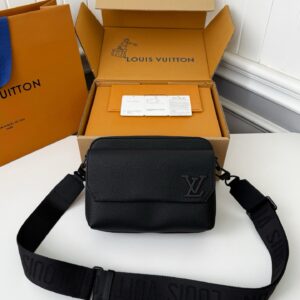 「#4037」LV FASTLINE Full Leather Postman's Bag M22482,Size:18*7*23.5cm